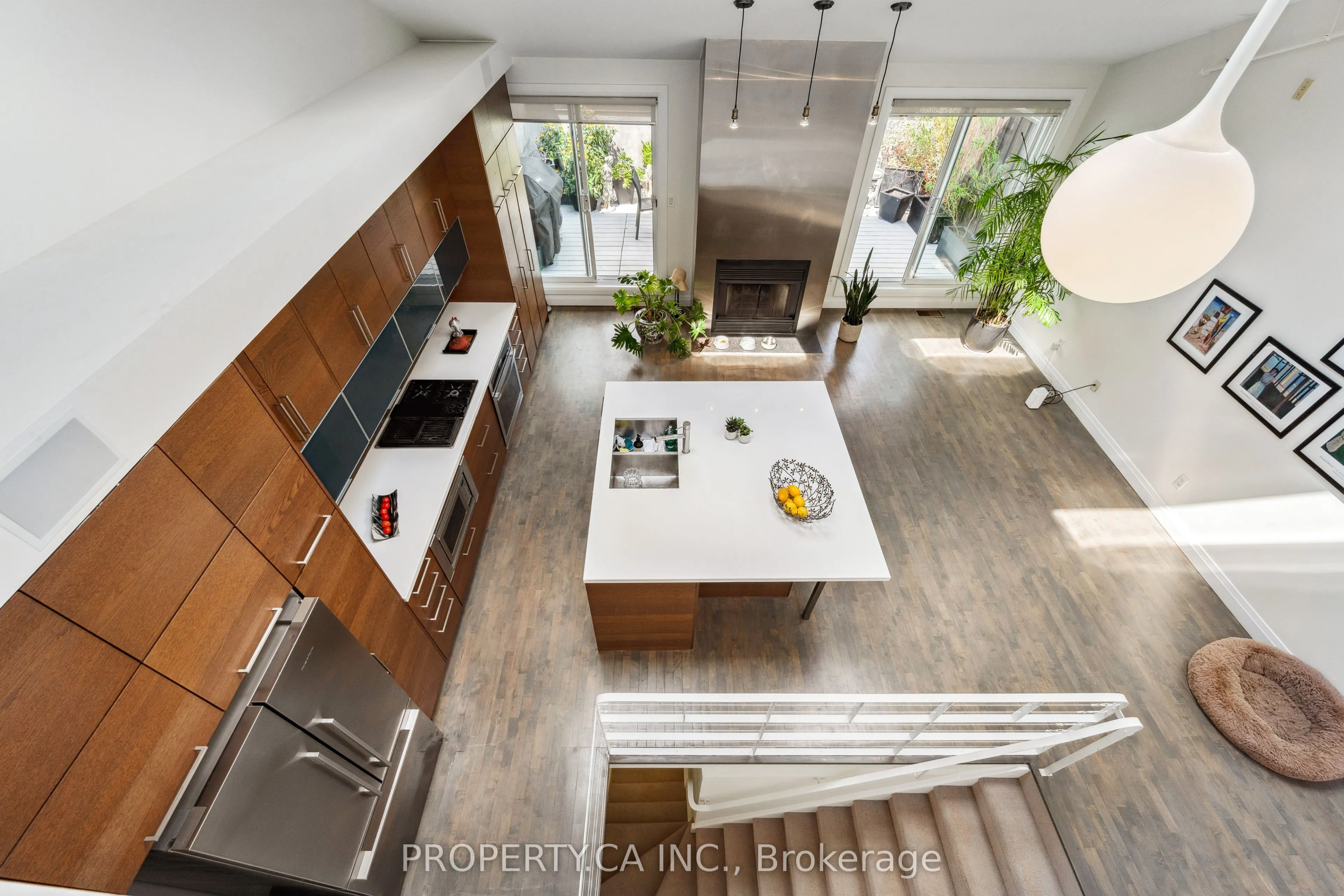 670 Richmond Street W, #204