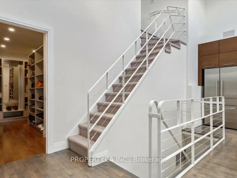 670 Richmond Street W, #204