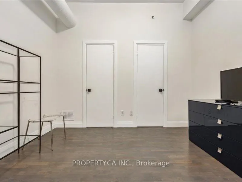 670 Richmond Street W, #204