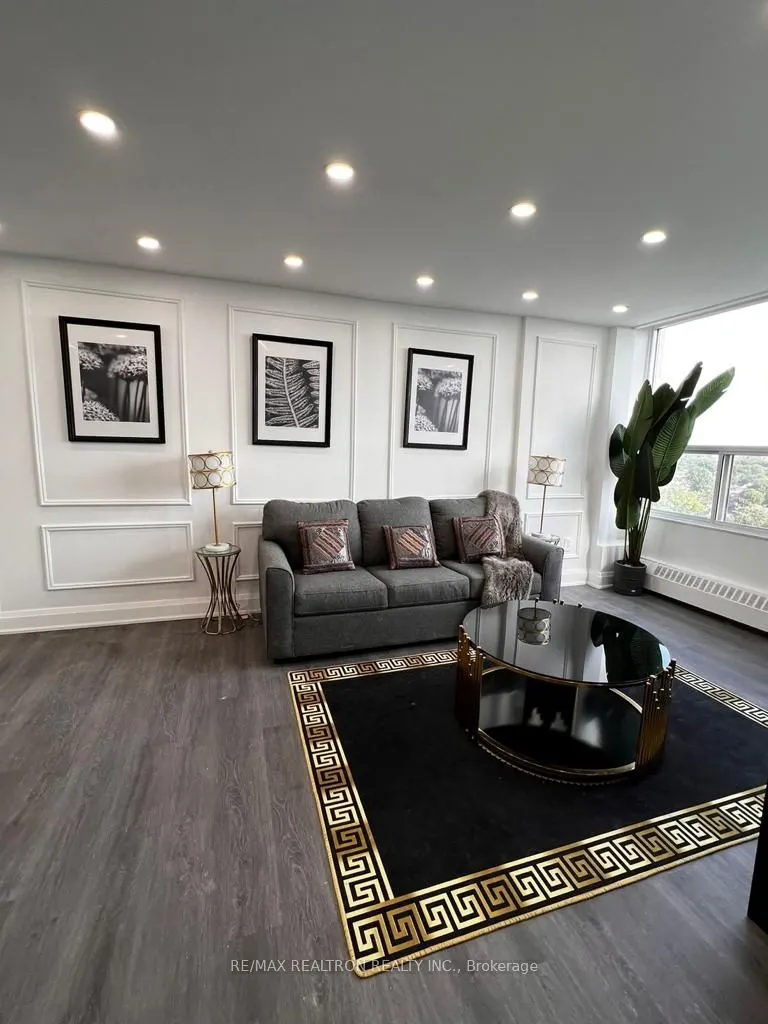 60 Pavane Linkway Way, #1804