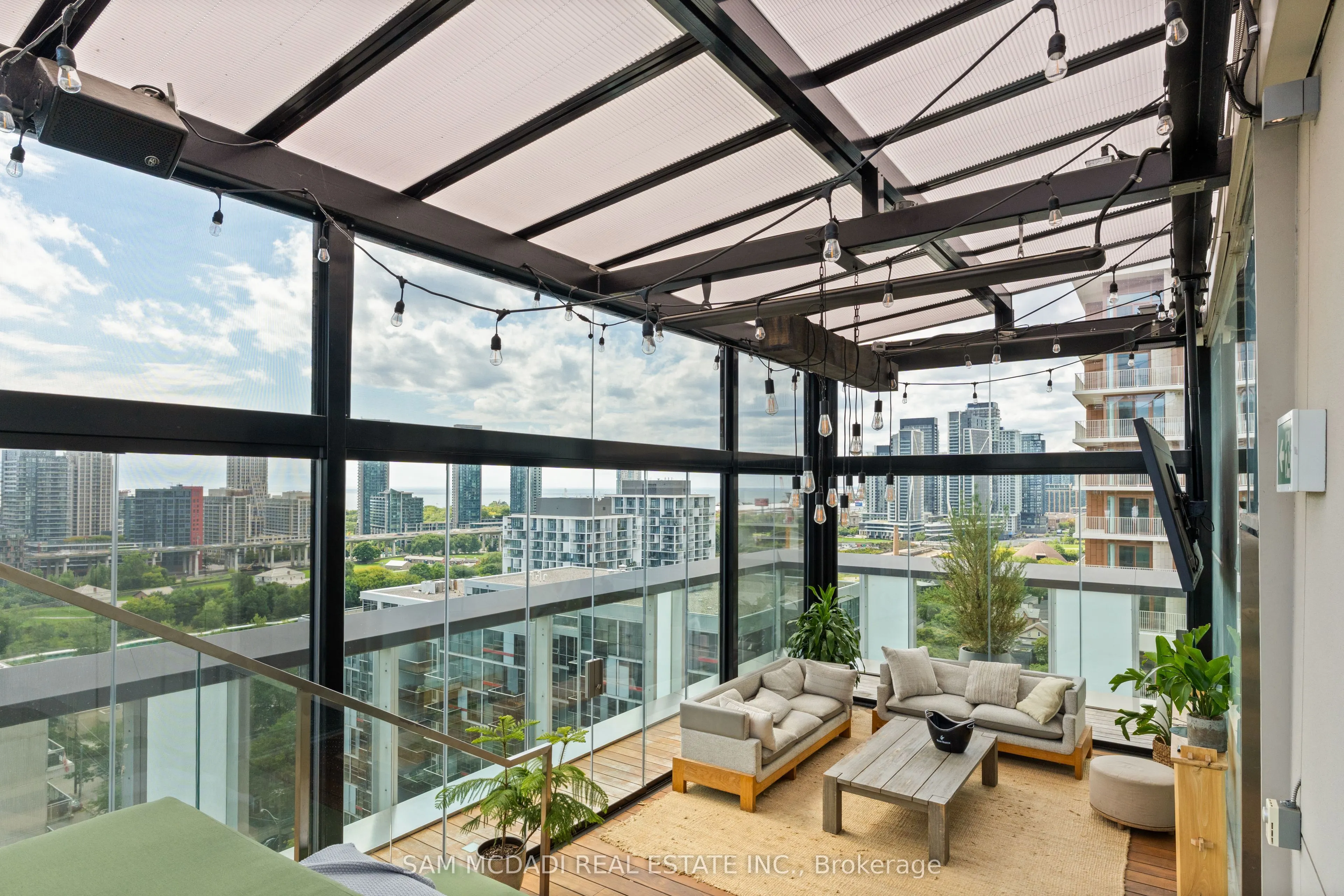 55 Stewart Street, #123