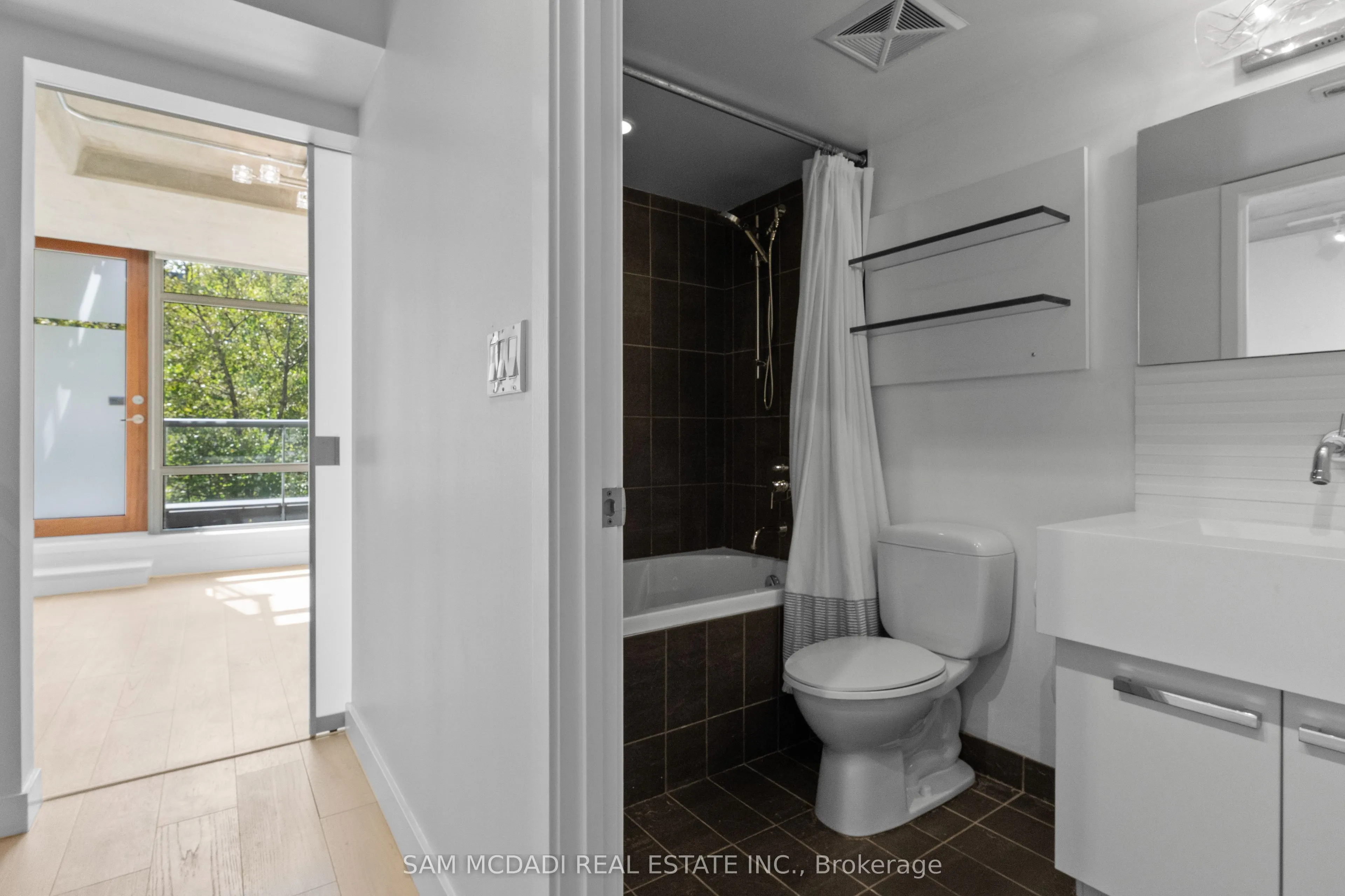 55 Stewart Street, #123