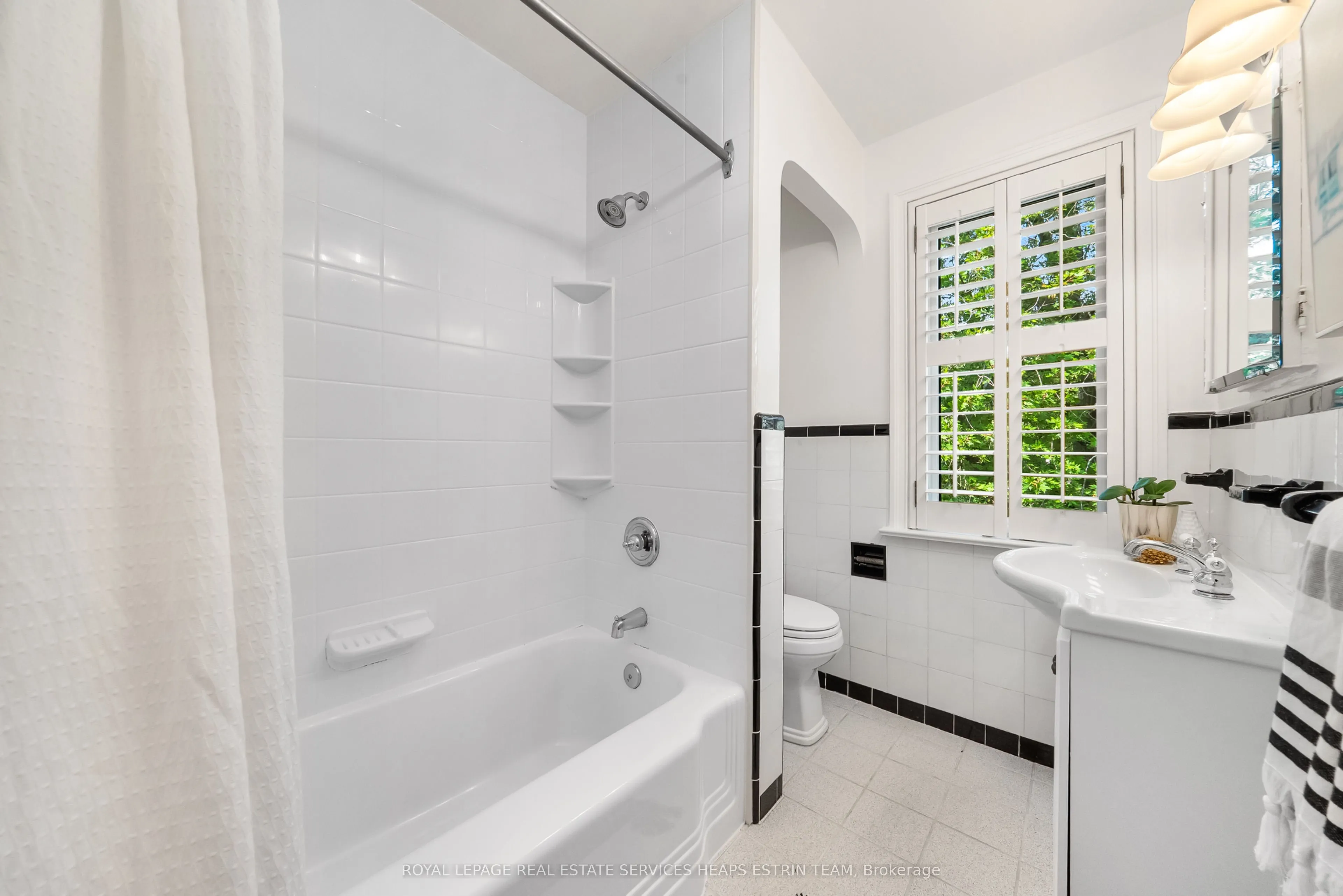13 Rowley Avenue