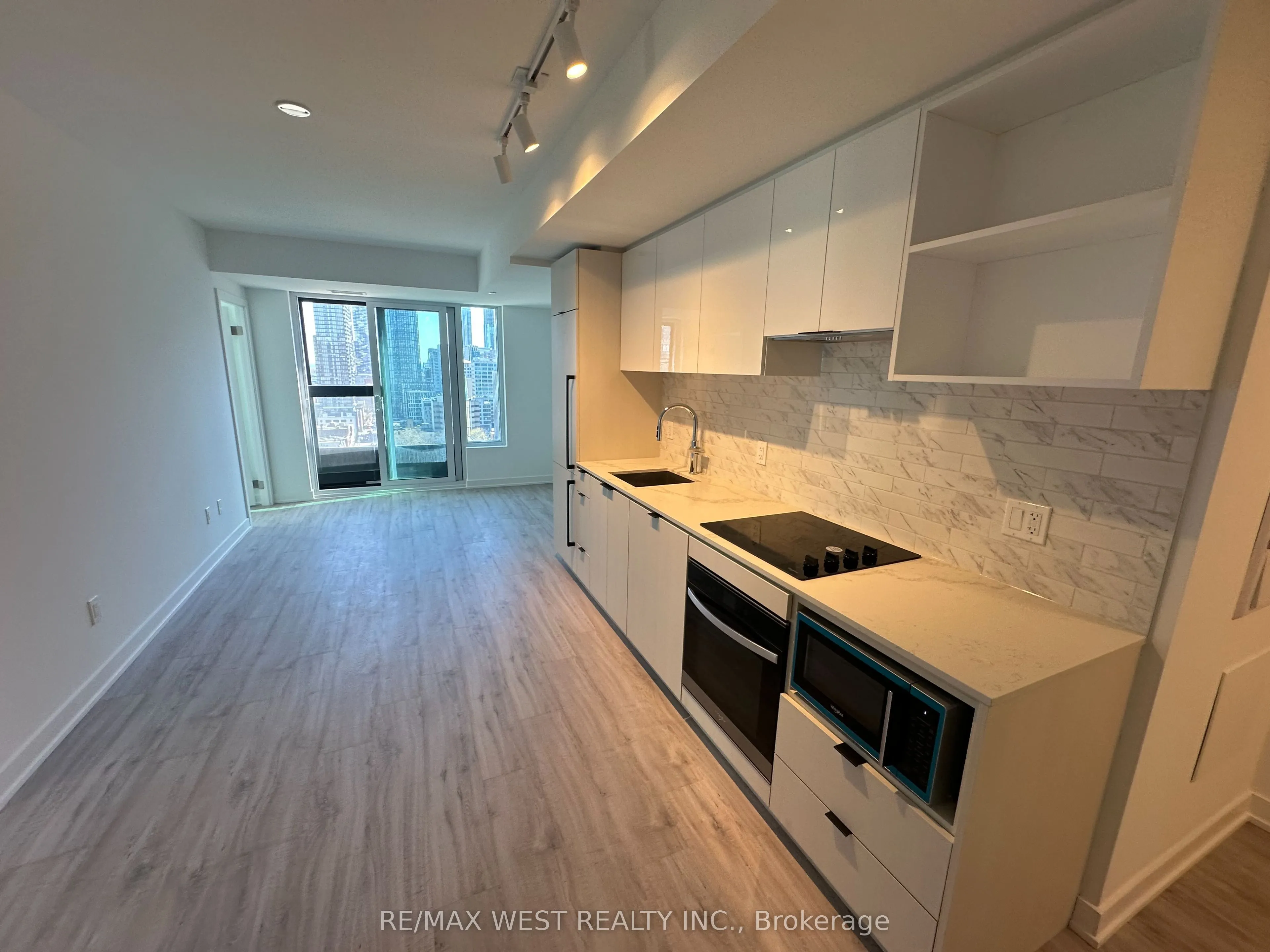 252 Church Street, #3511