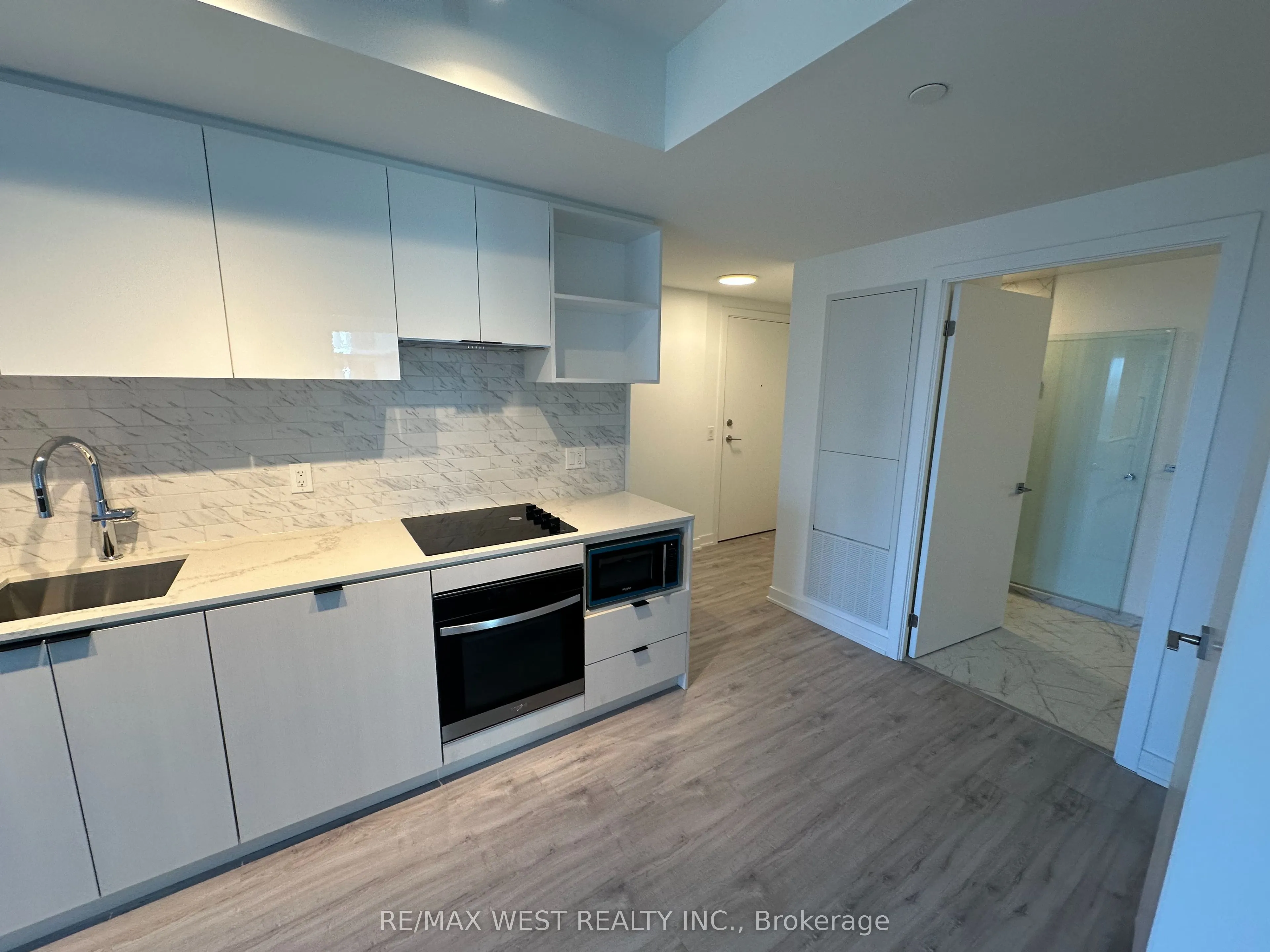 252 Church Street, #3511