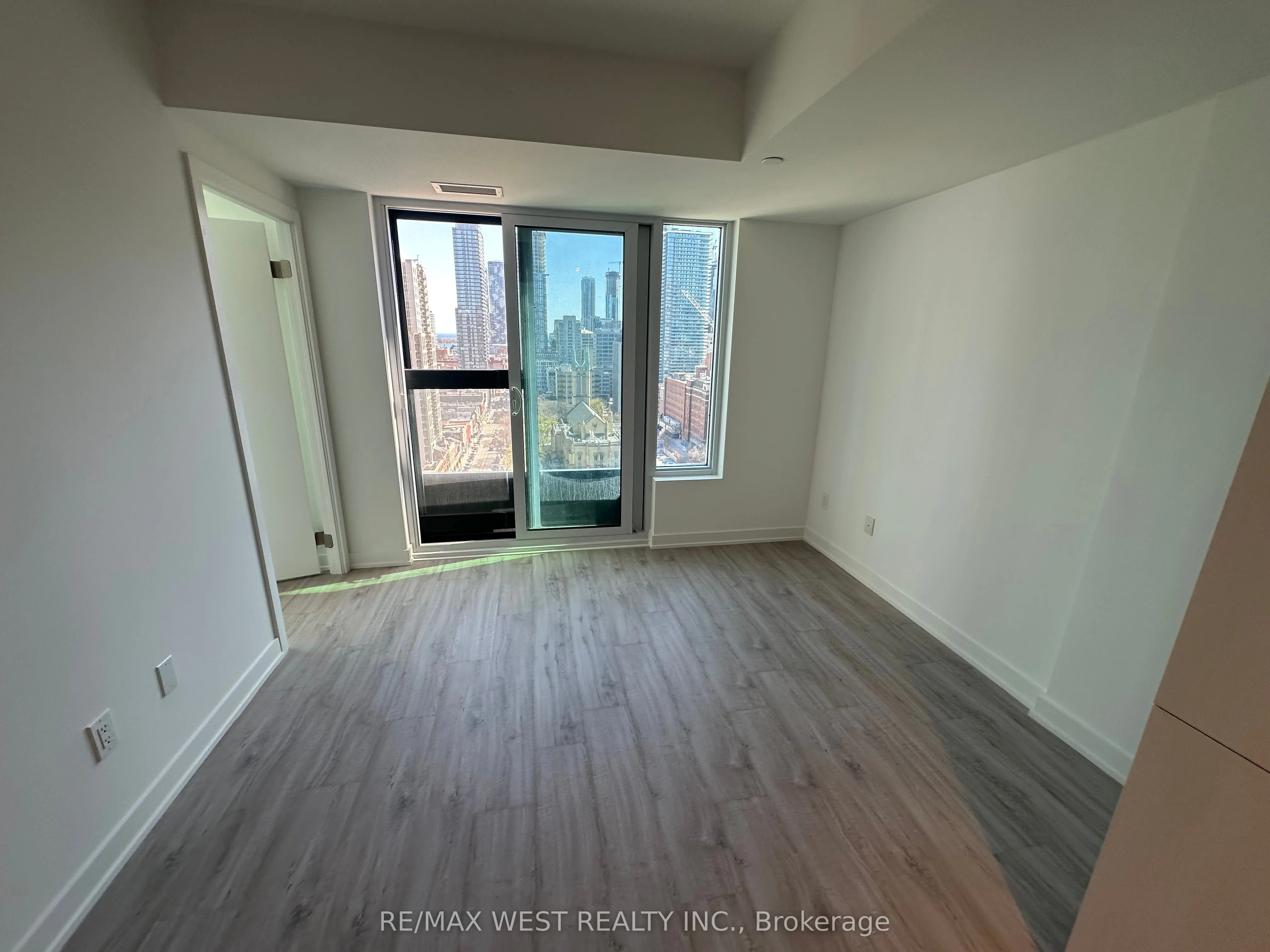 252 Church Street, #3511