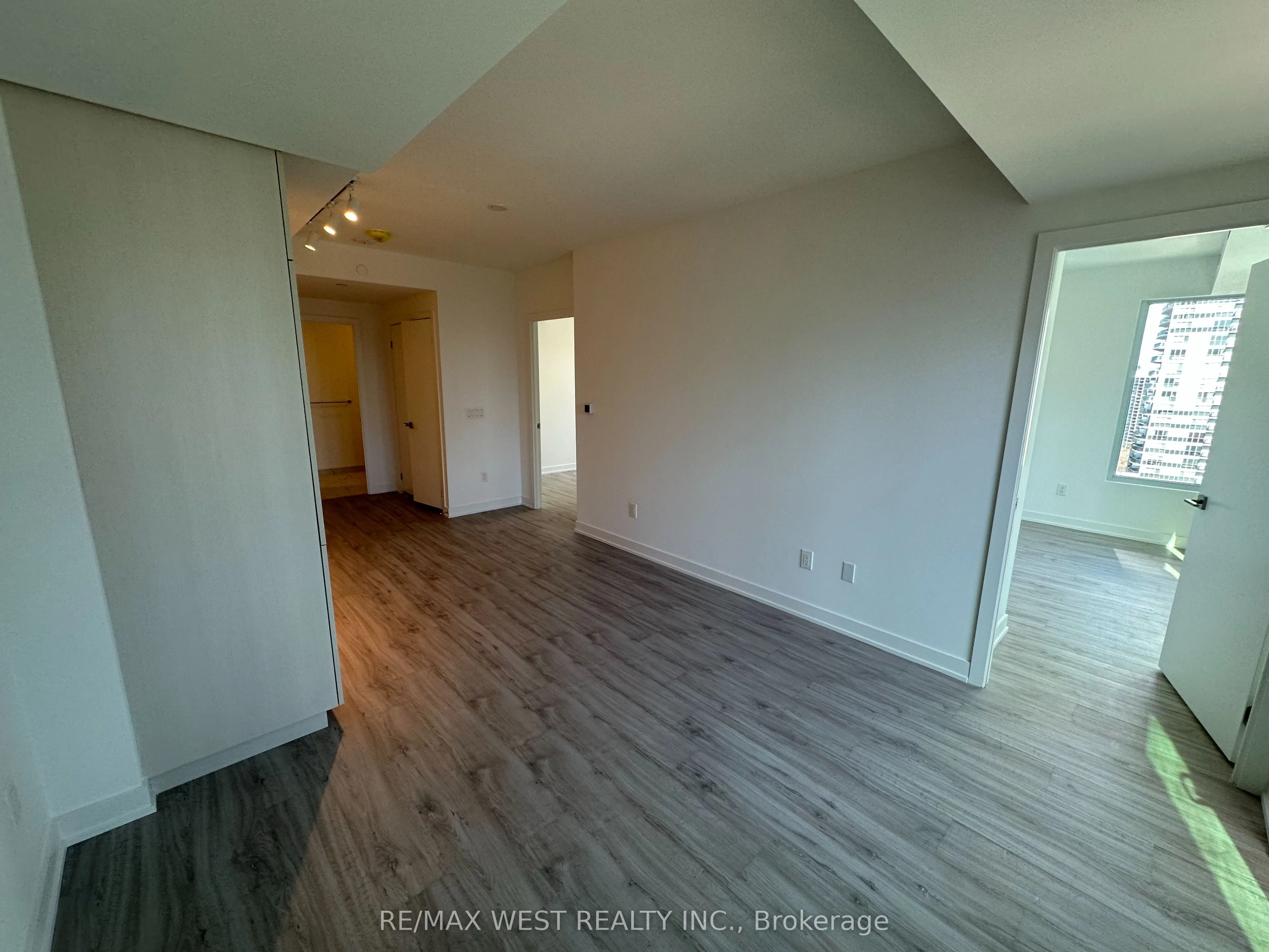 252 Church Street, #3511