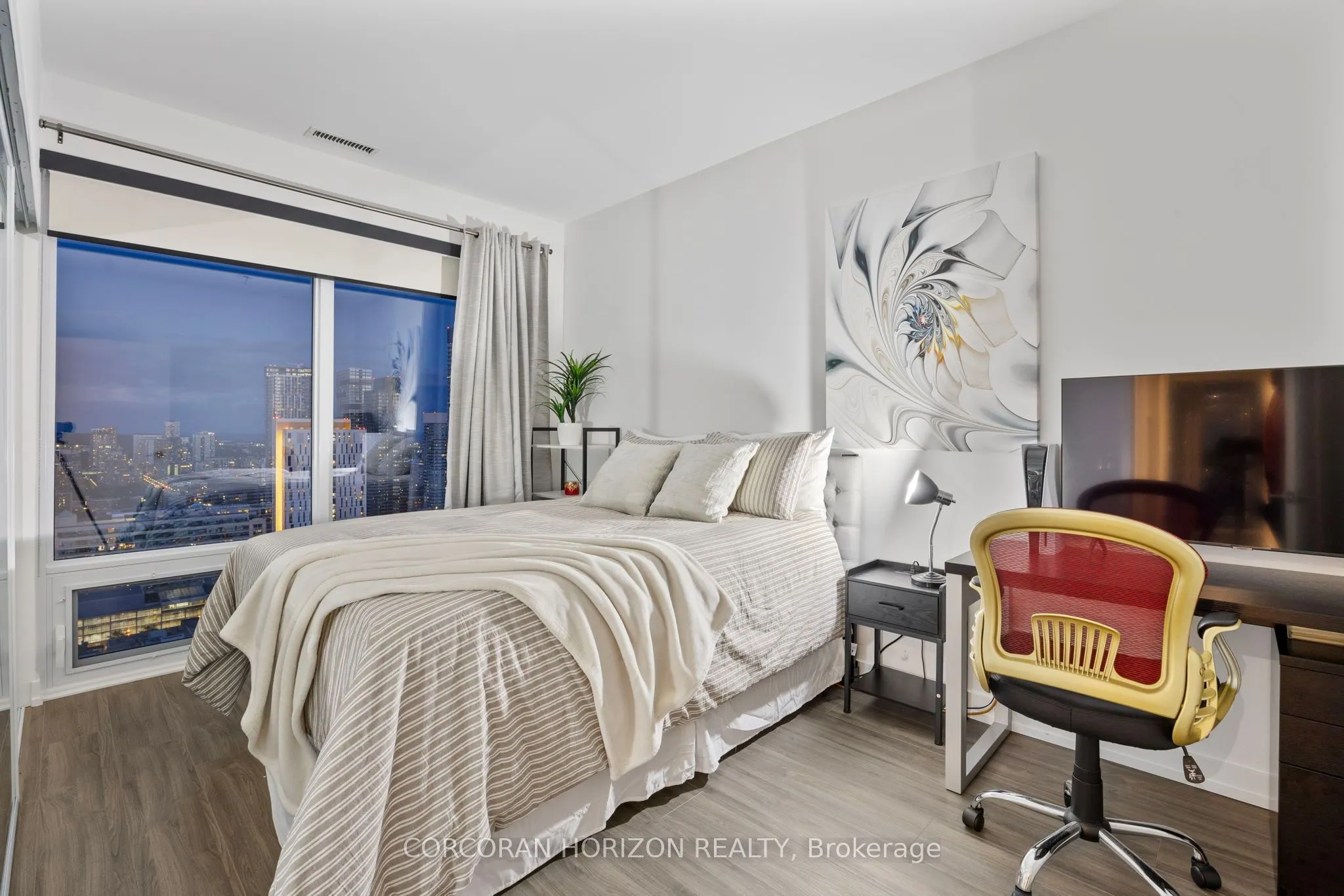 20 Edward Street, #PH1