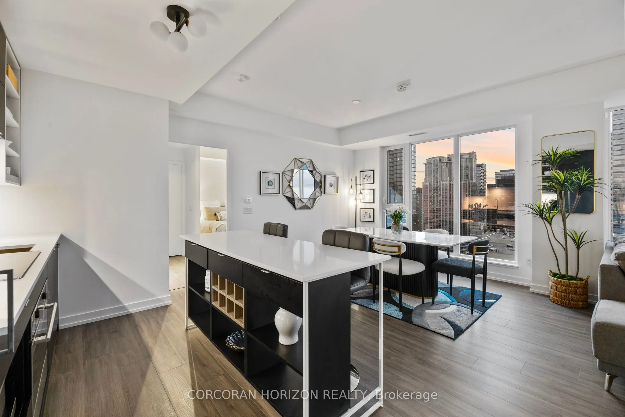 20 Edward Street, #PH1
