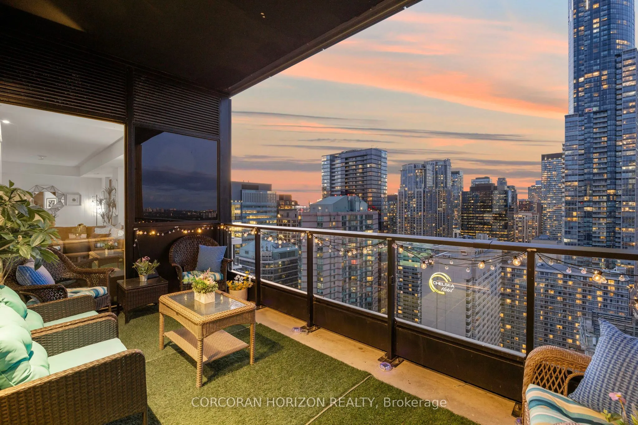 20 Edward Street, #PH1