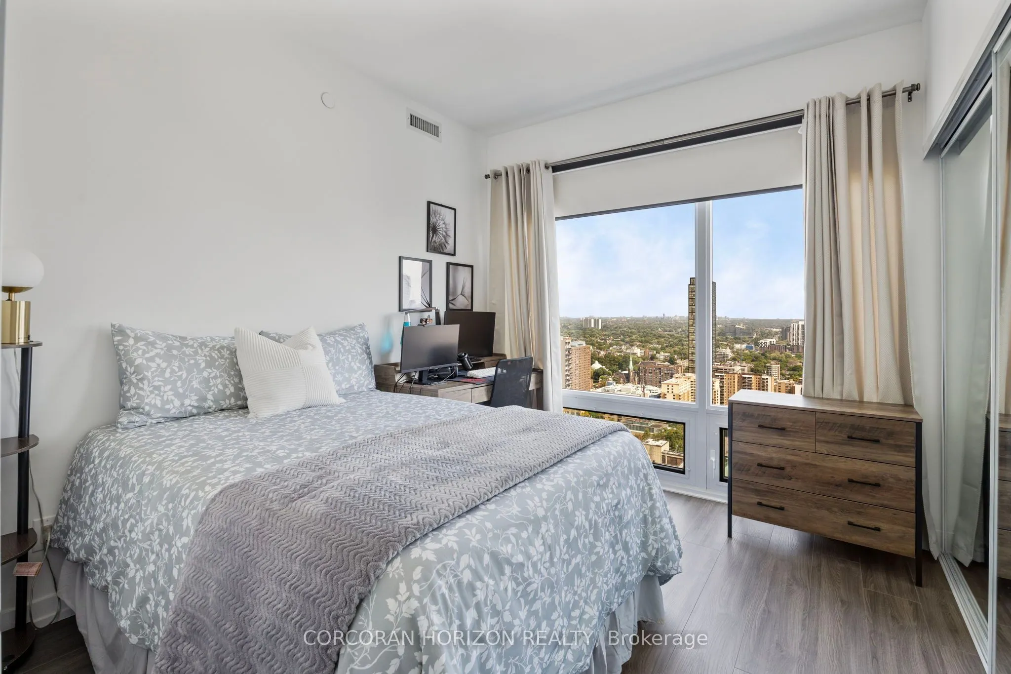20 Edward Street, #PH1