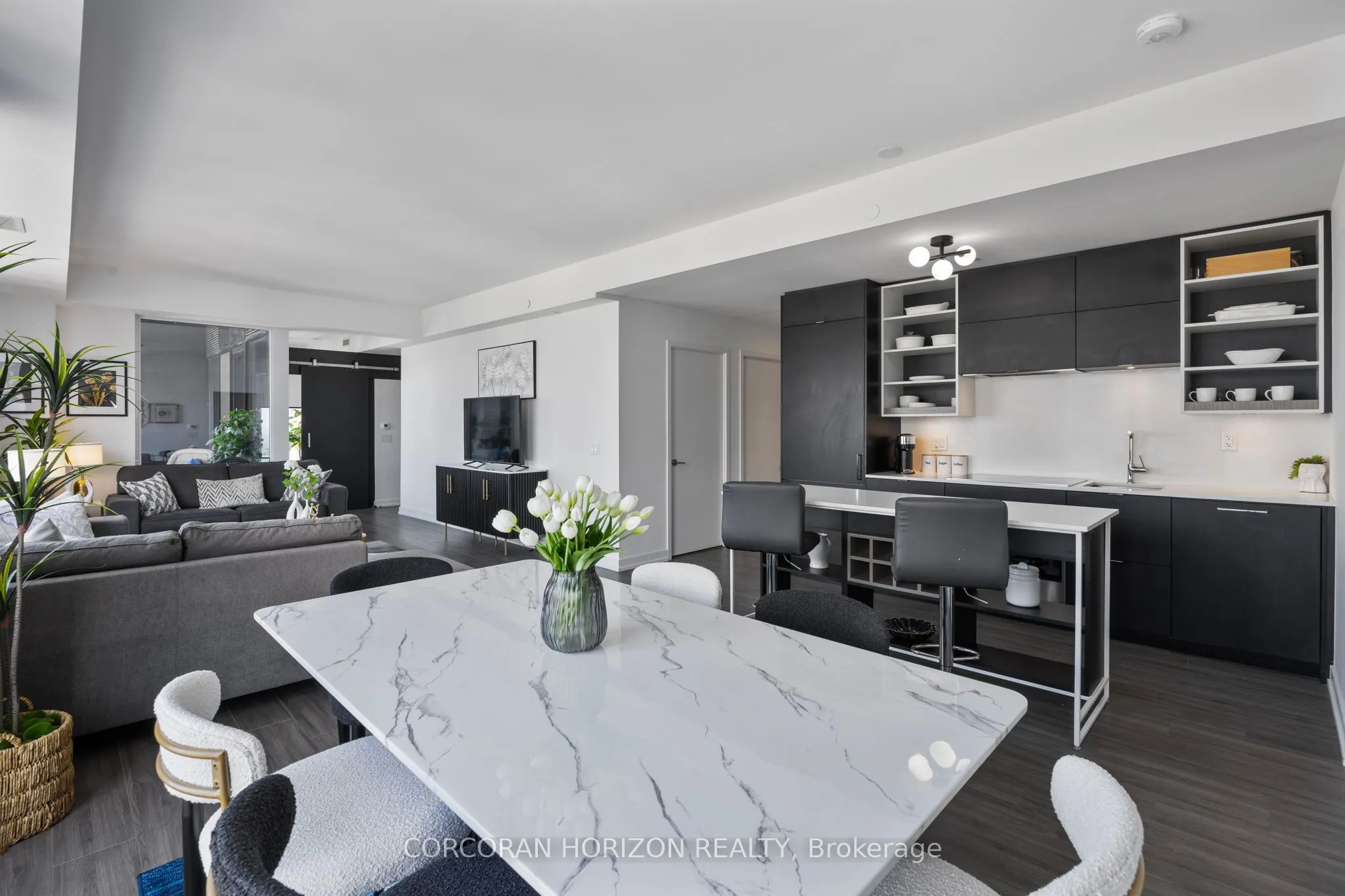 20 Edward Street, #PH1