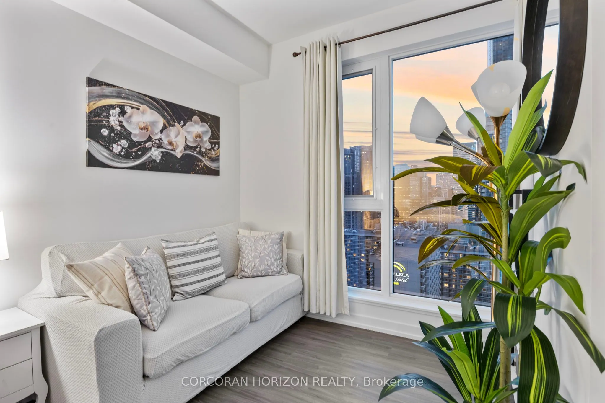 20 Edward Street, #PH1