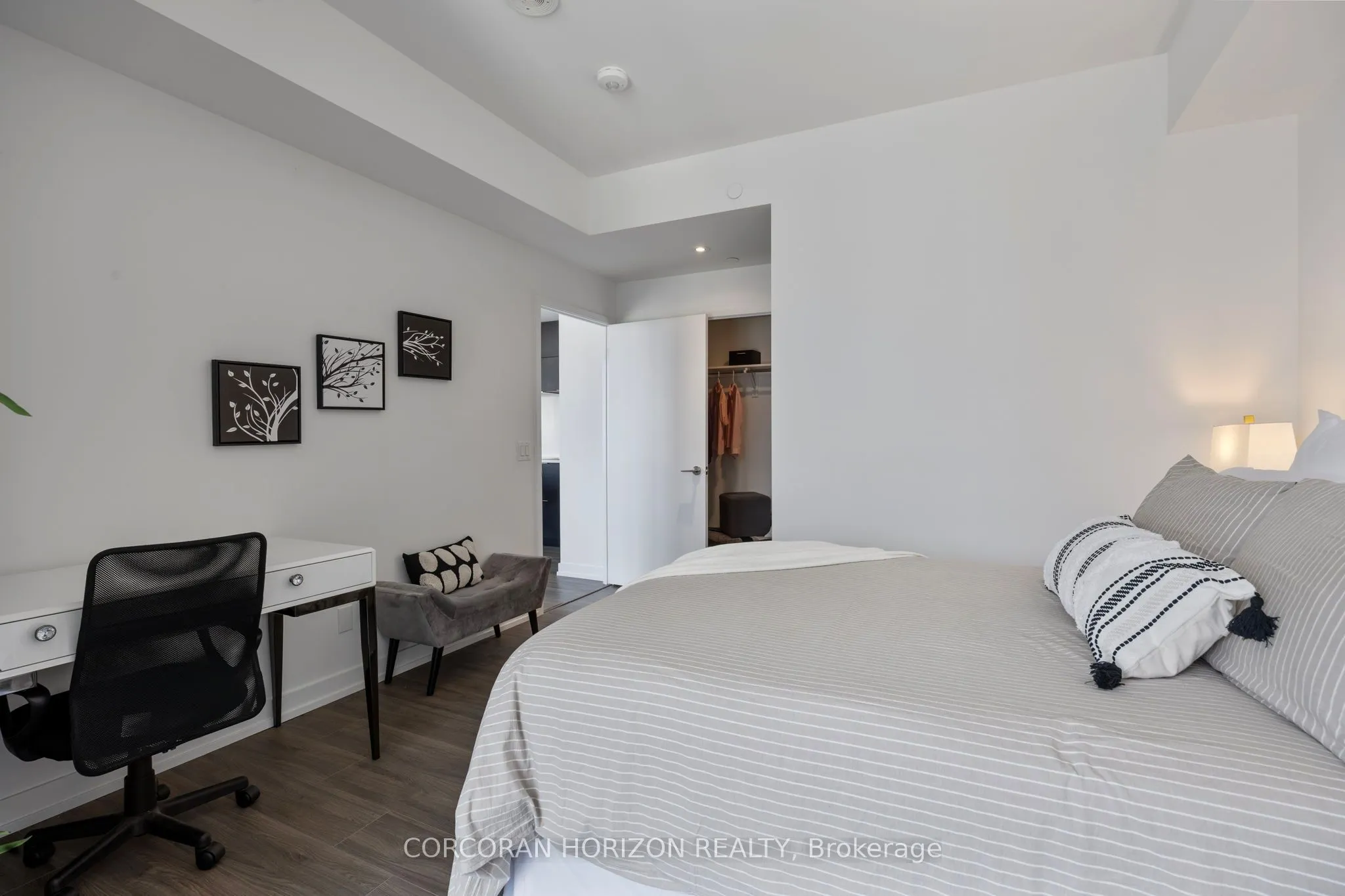 20 Edward Street, #PH1