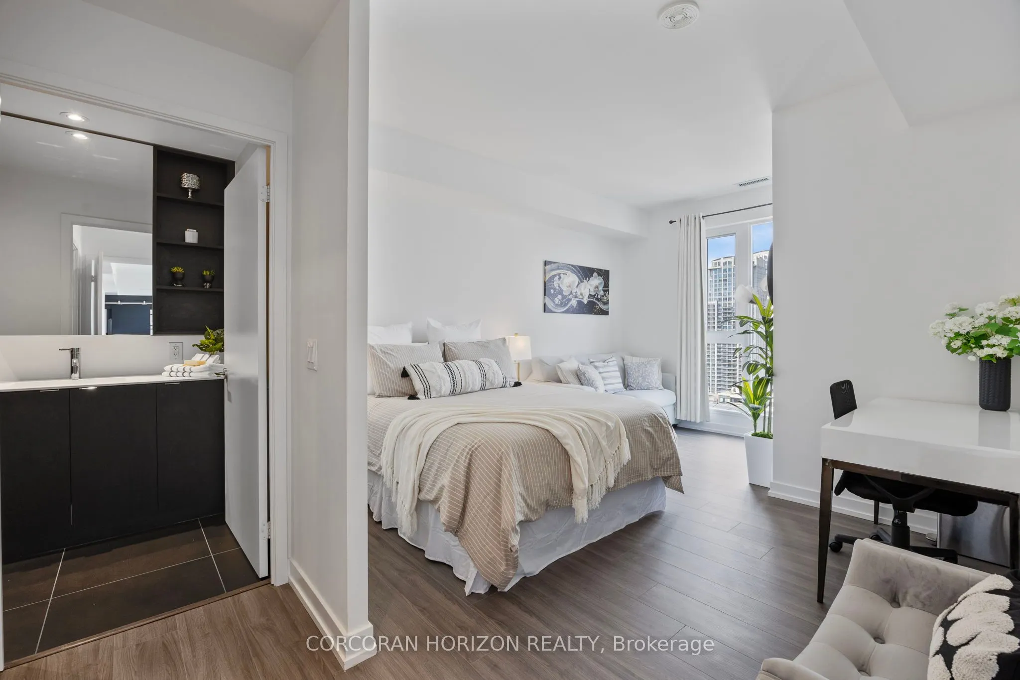 20 Edward Street, #PH1