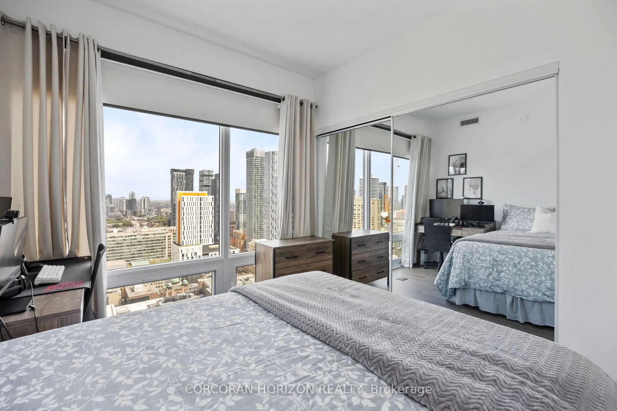 20 Edward Street, #PH1
