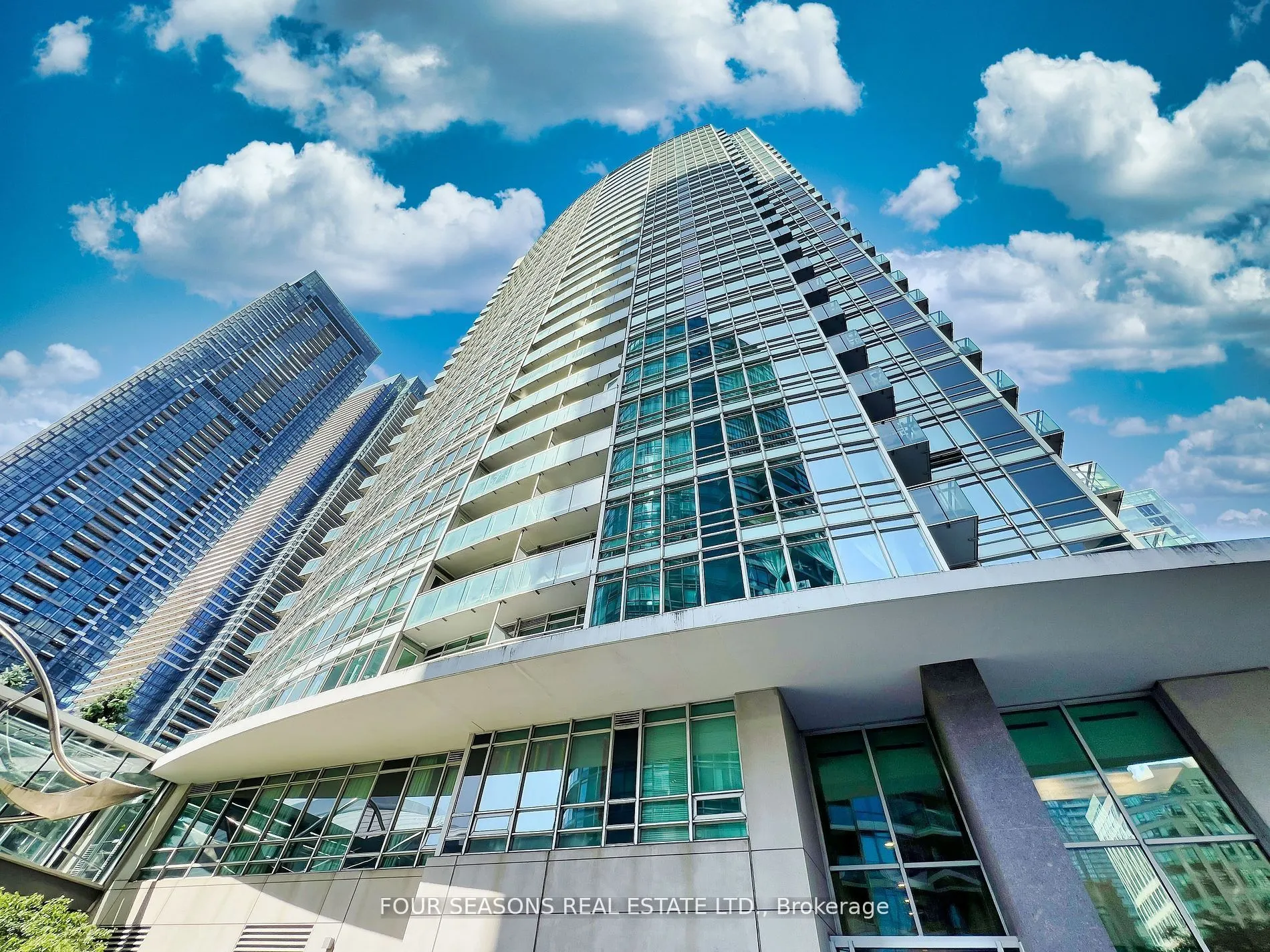 381 Front Street W, #310