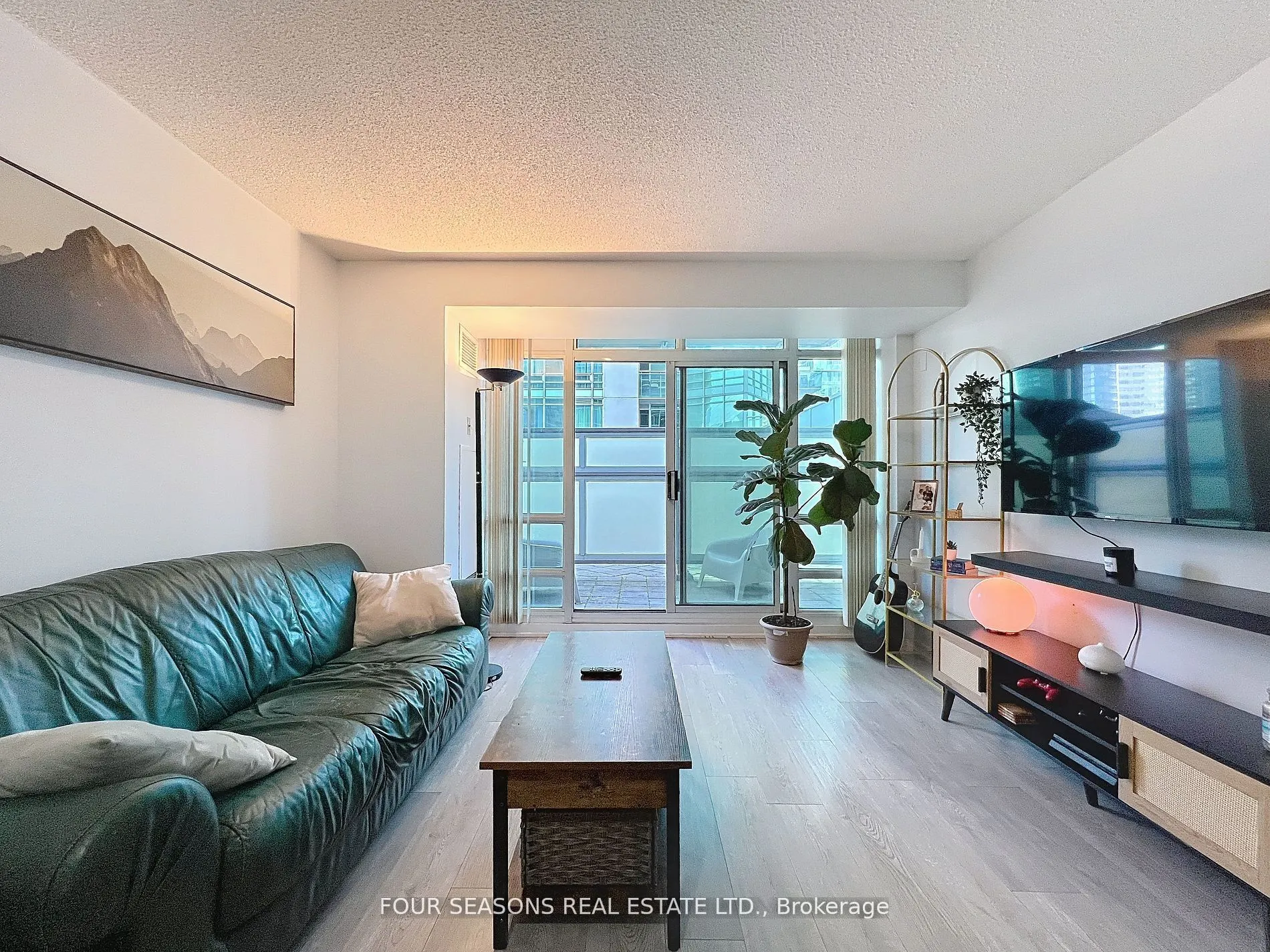 381 Front Street W, #310