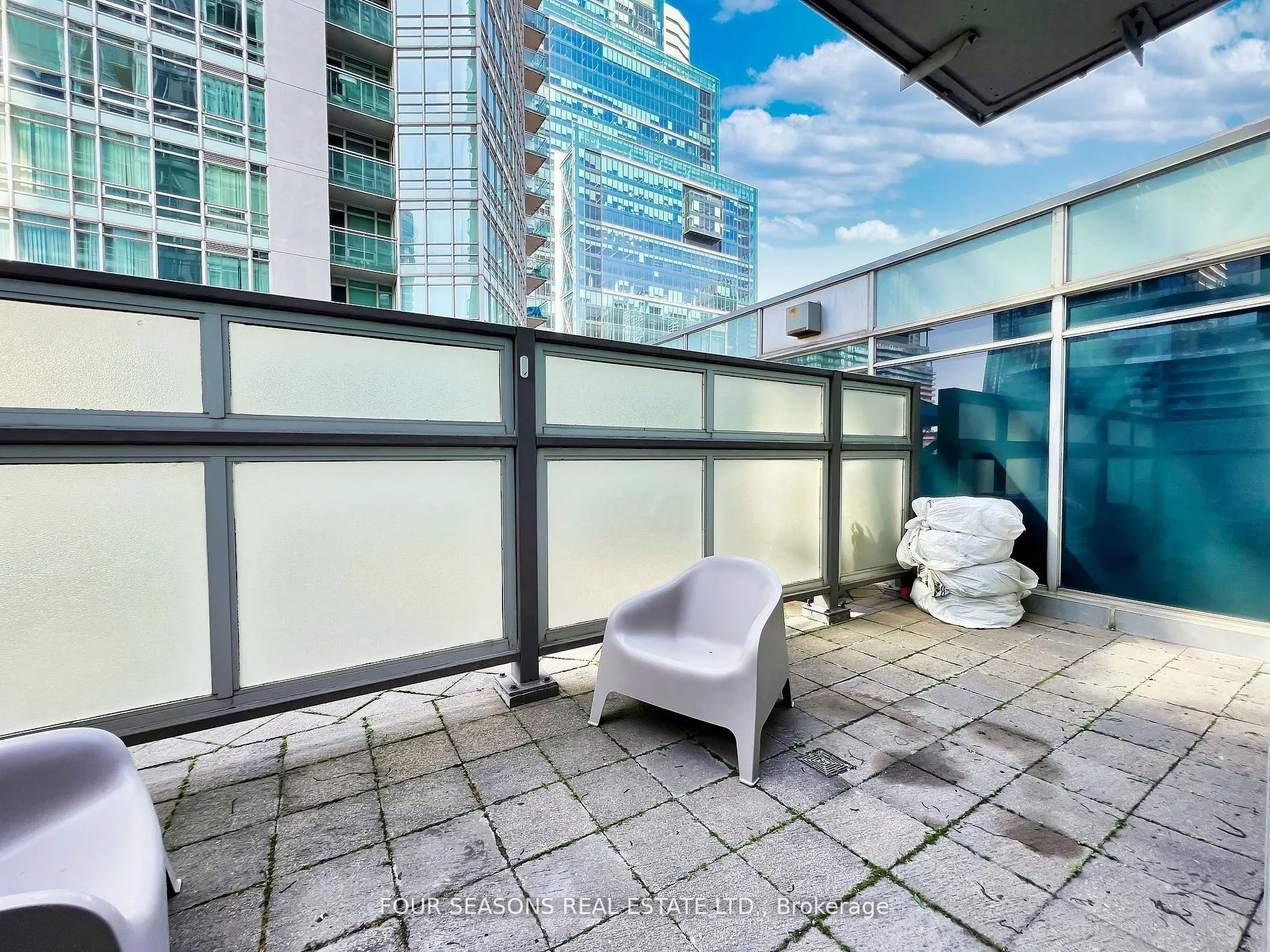 381 Front Street W, #310