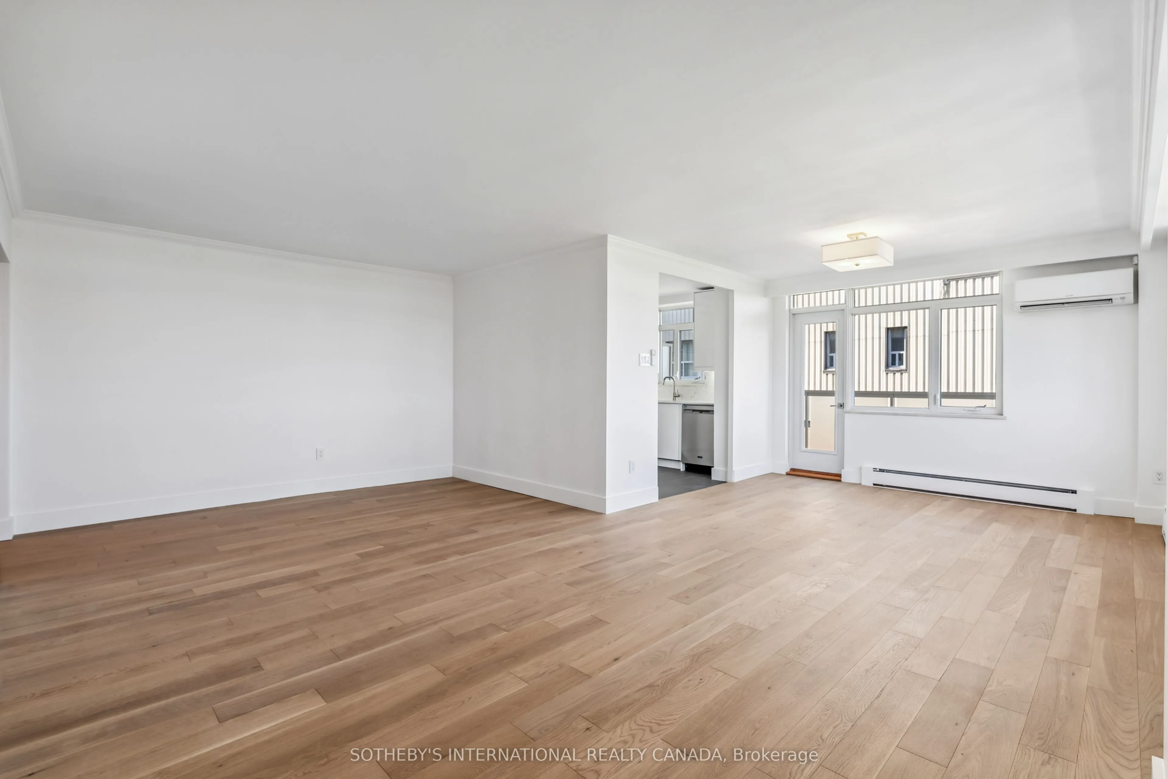 581 Avenue Road, #1005