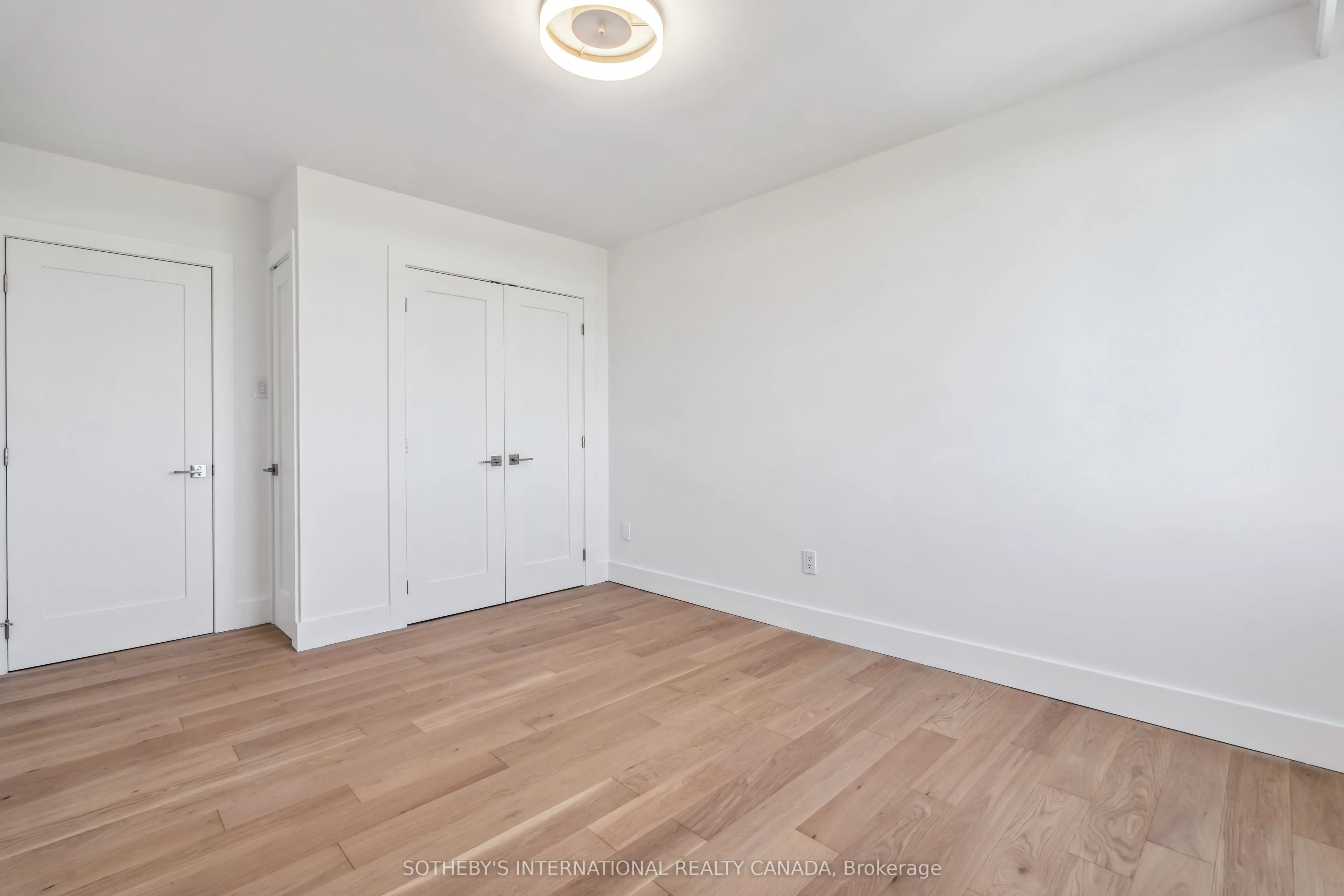 581 Avenue Road, #1005