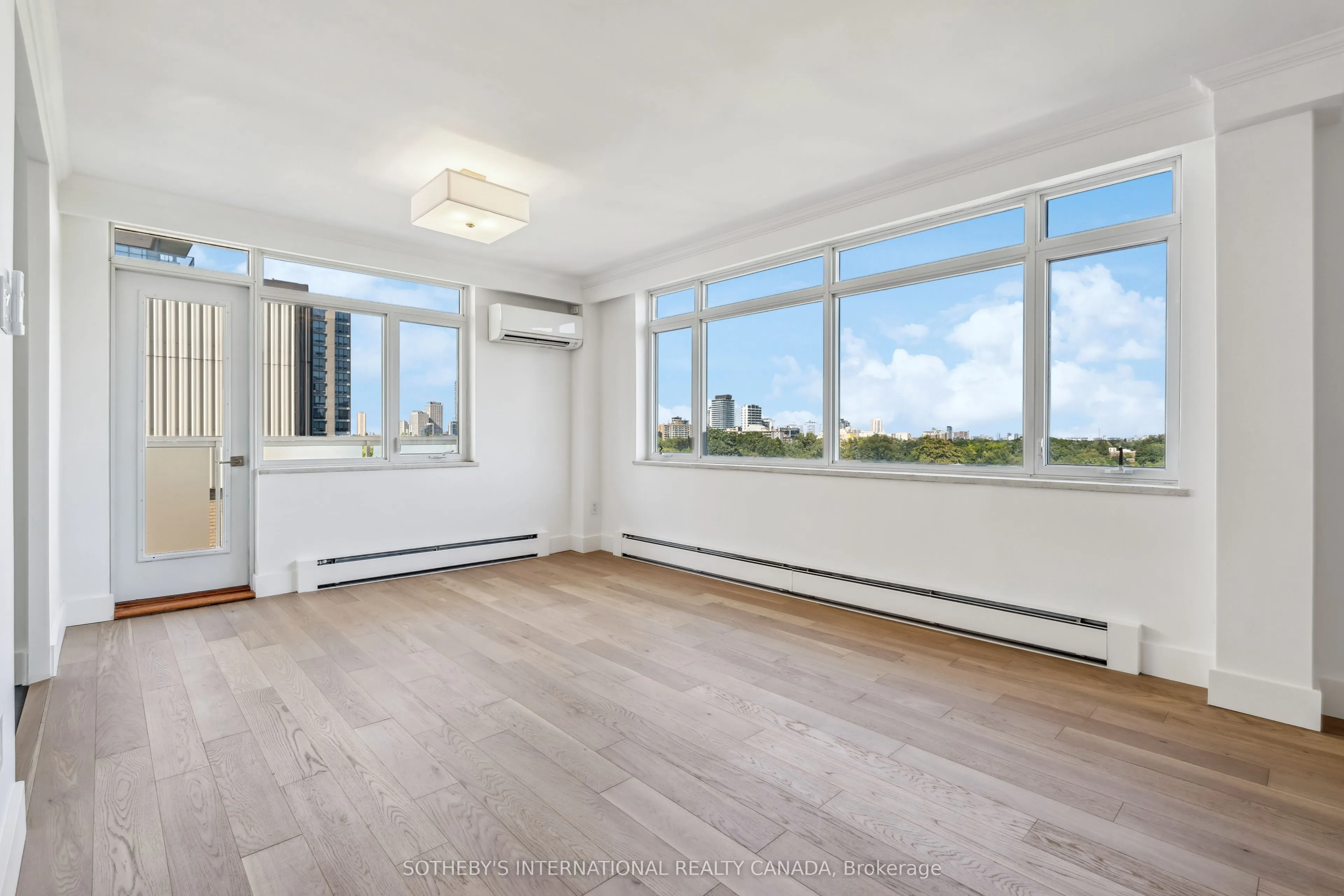 581 Avenue Road, #1005