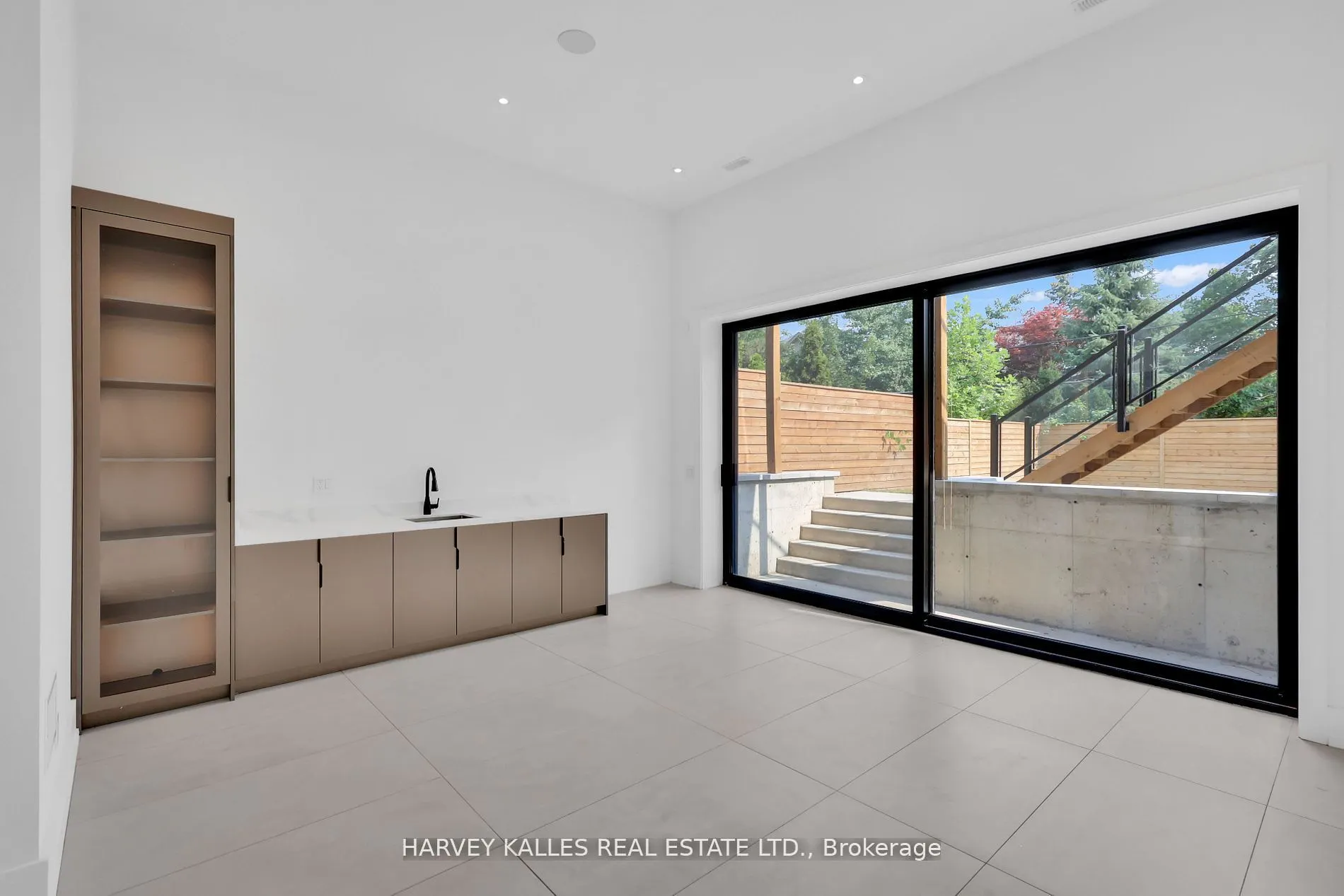 171 Belsize Drive