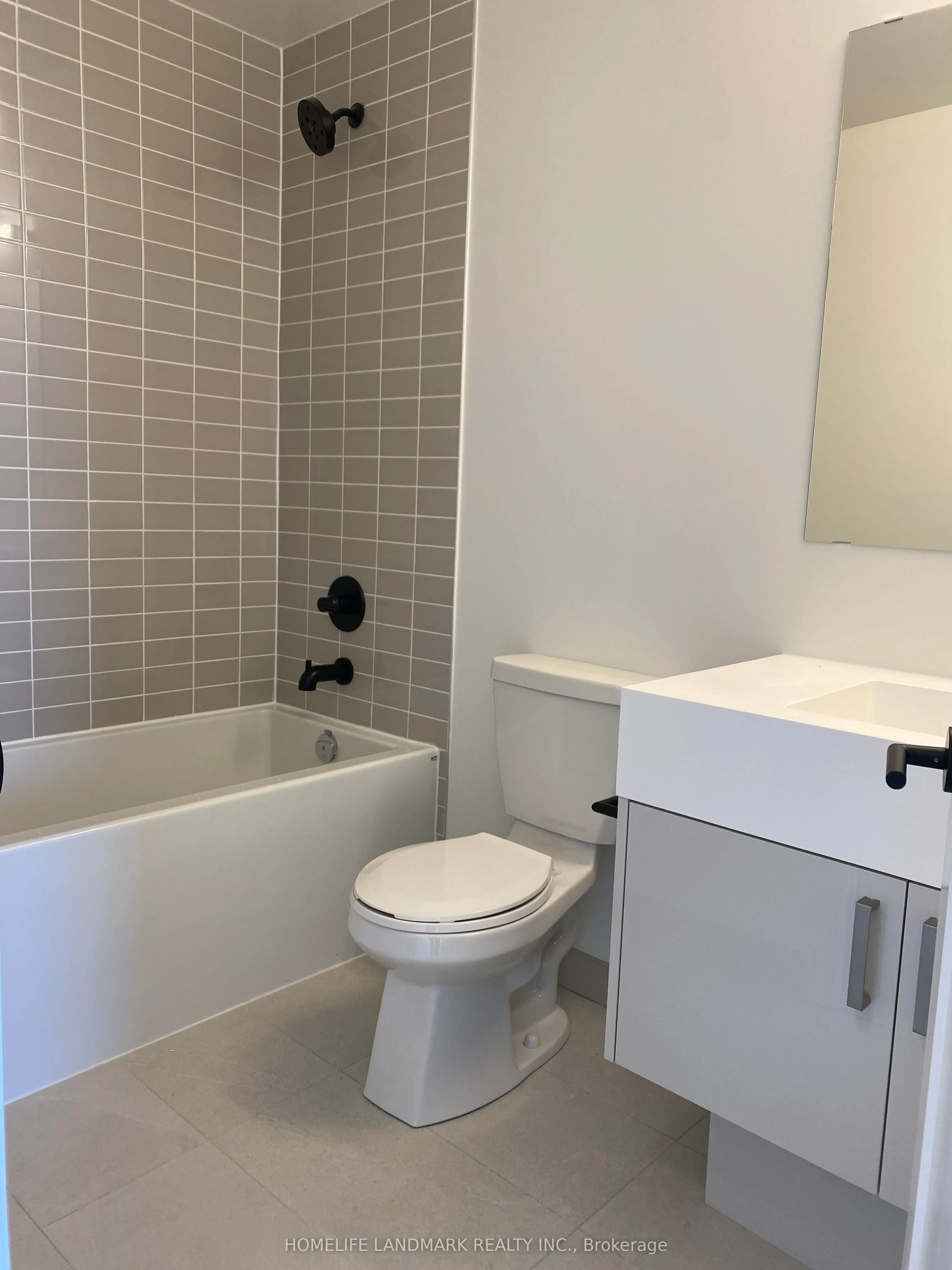 280 Dundas Street W, #2812