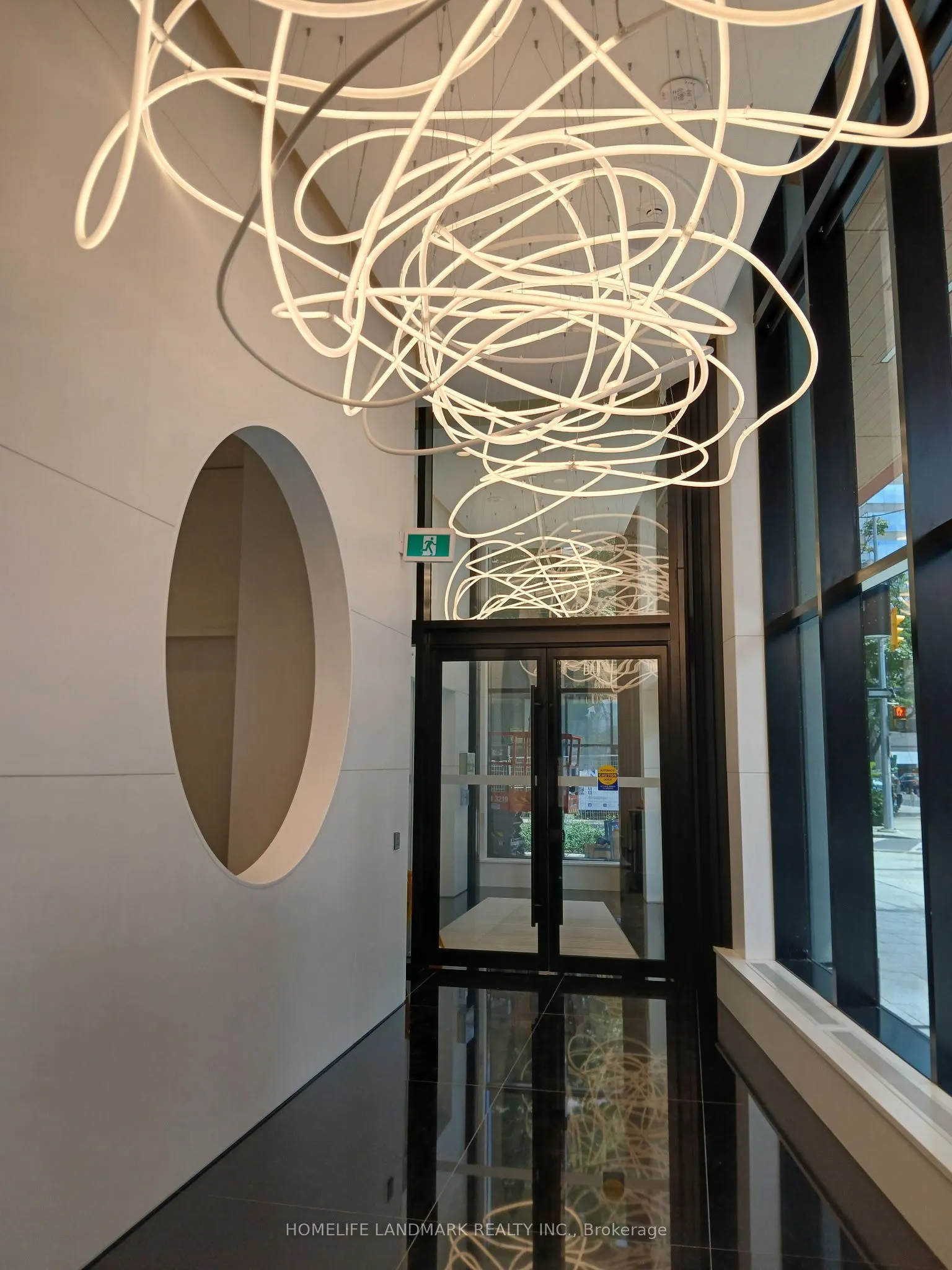 280 Dundas Street W, #2812