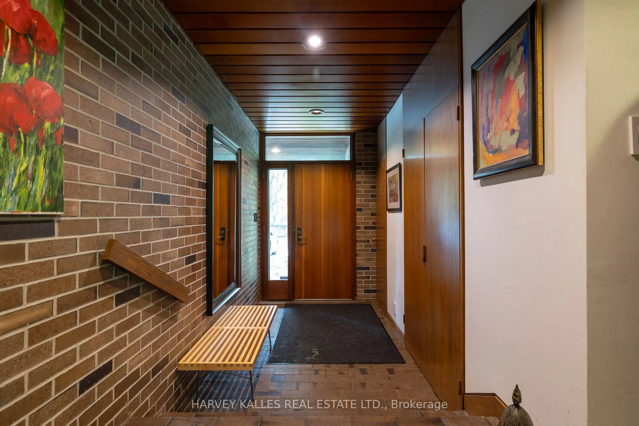 86 Cortleigh Boulevard