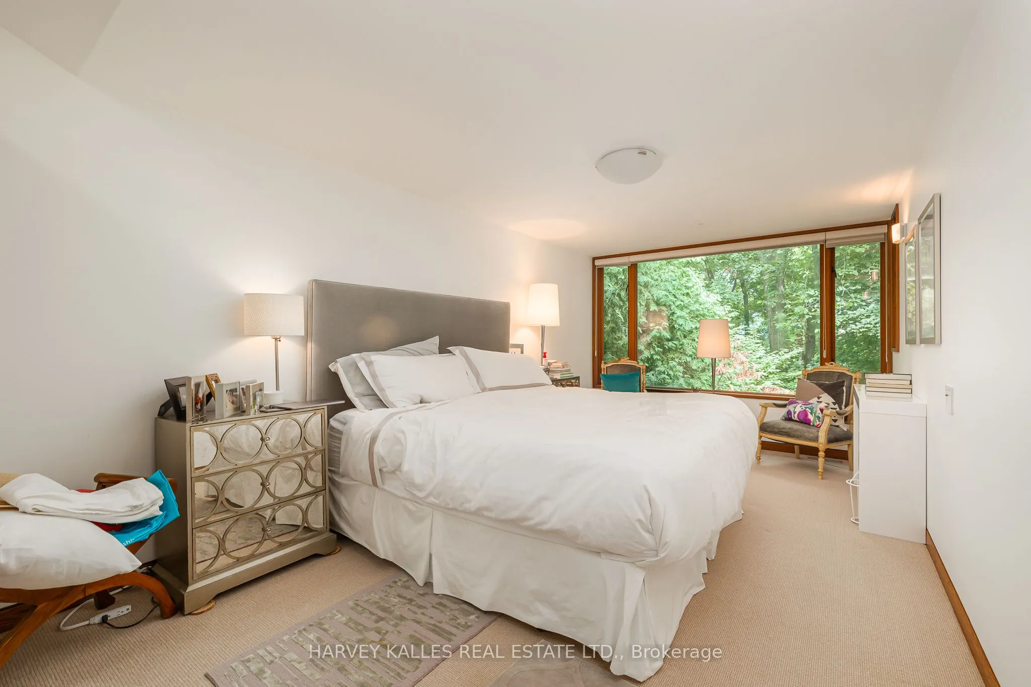 86 Cortleigh Boulevard