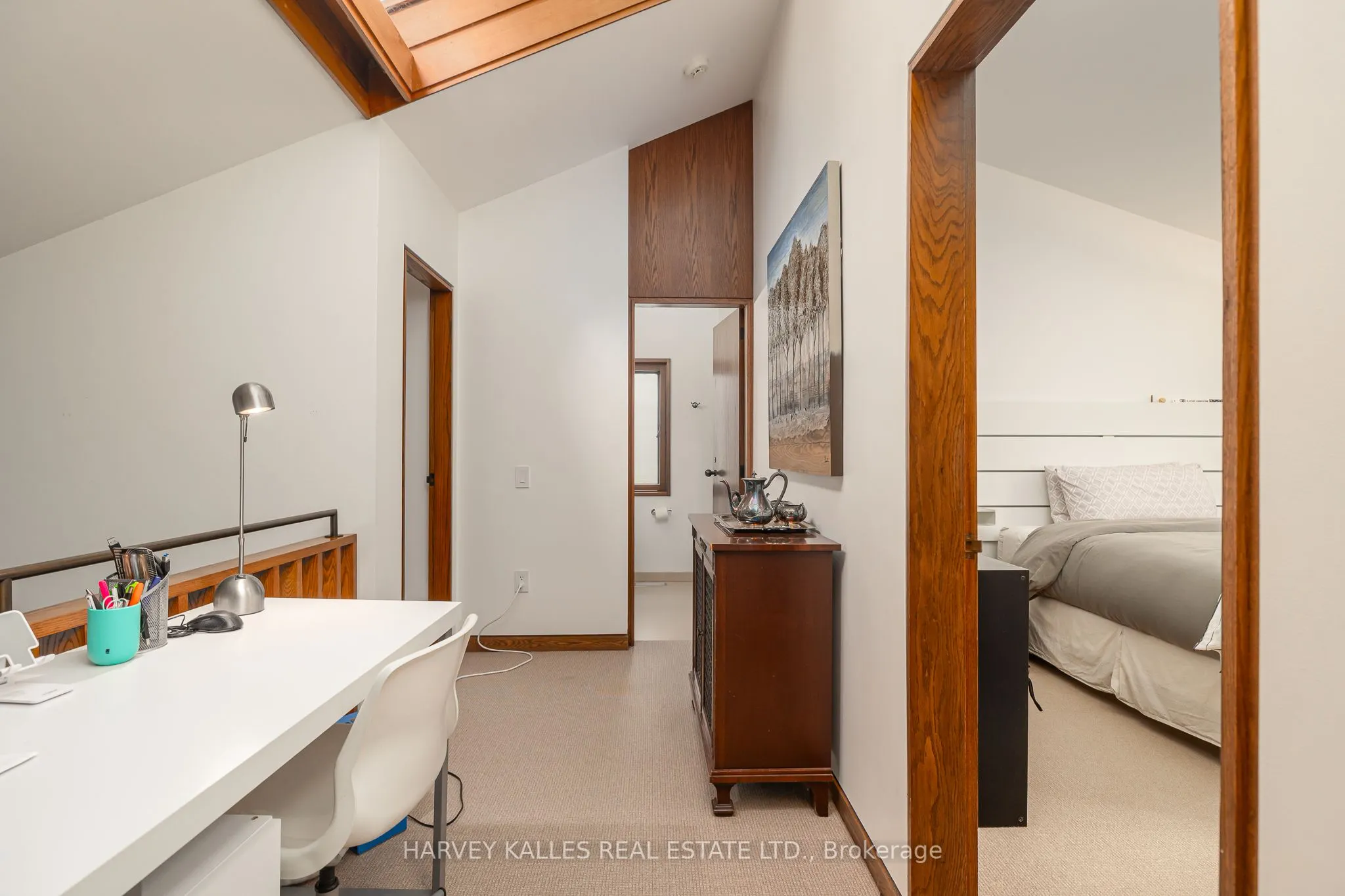 86 Cortleigh Boulevard