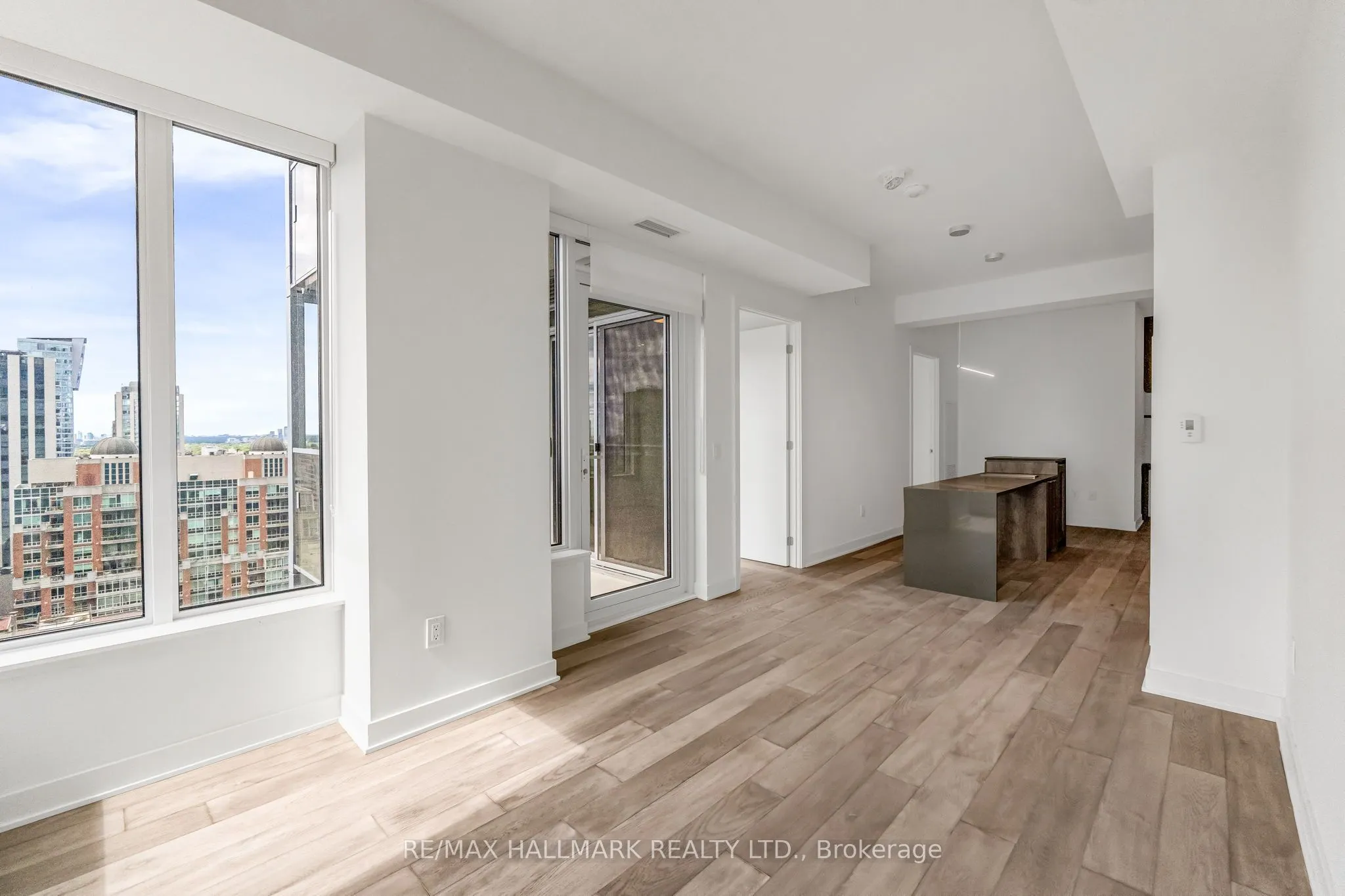 11 Yorkville Avenue, #1812