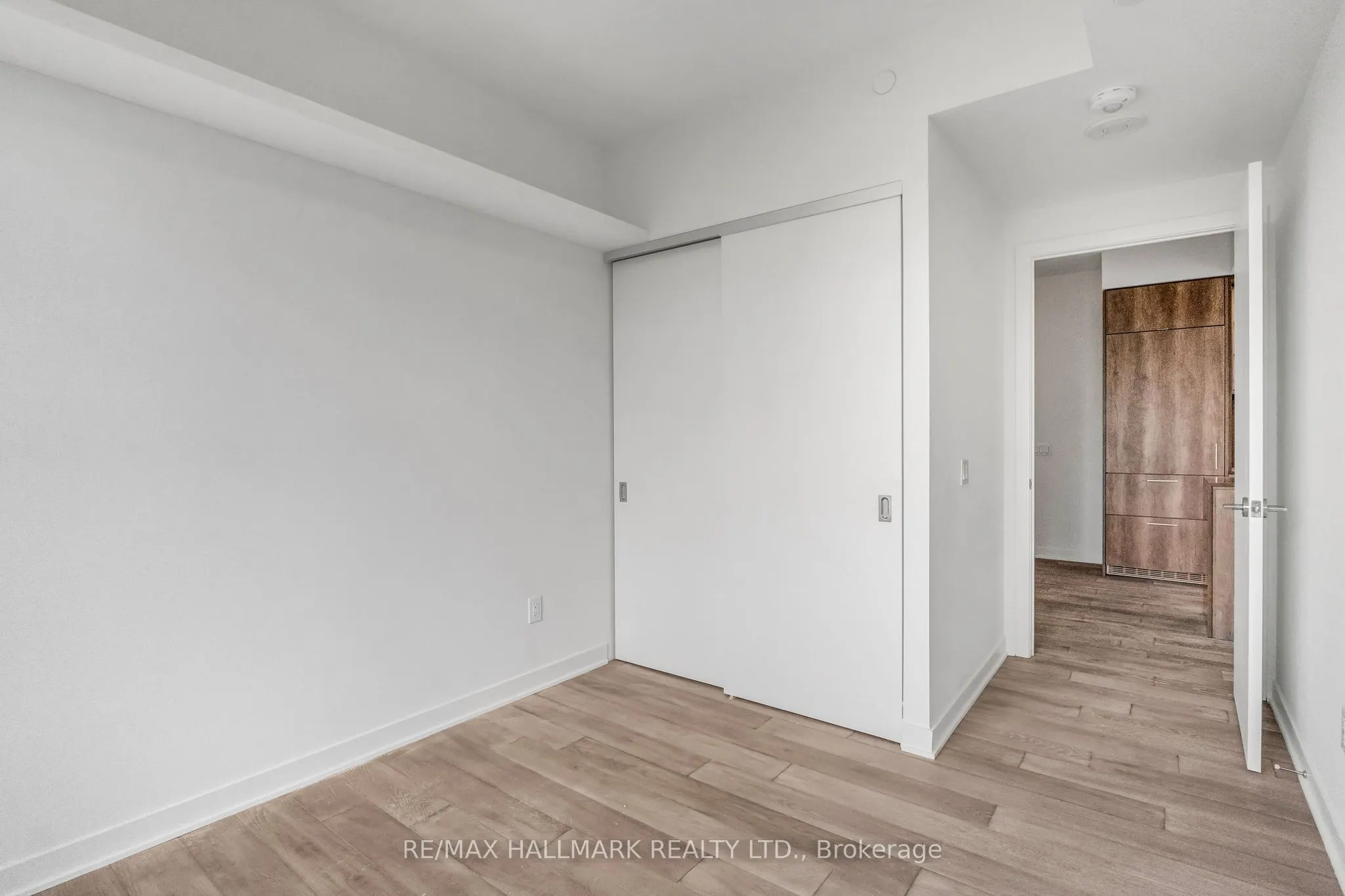 11 Yorkville Avenue, #1812