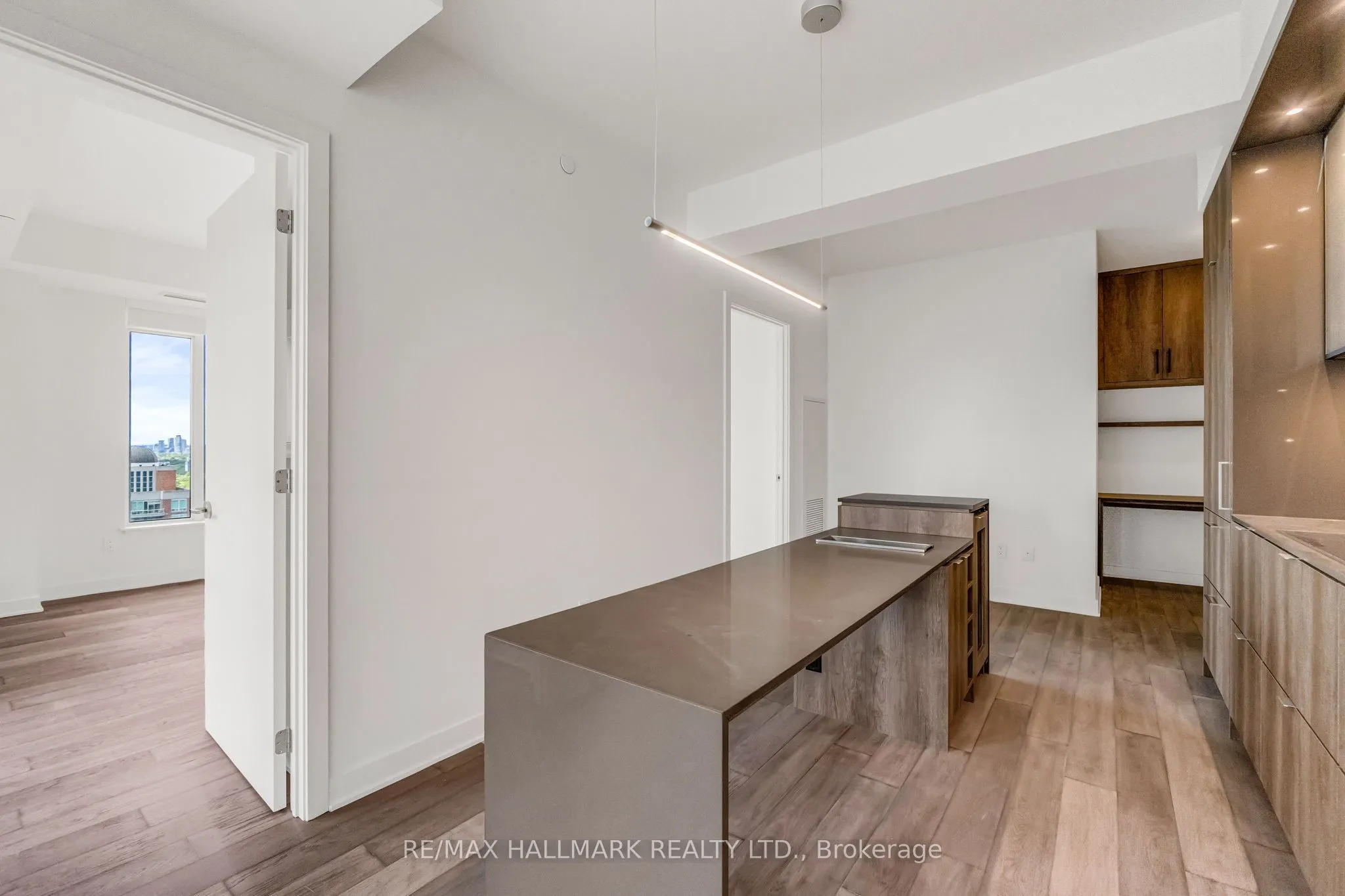 11 Yorkville Avenue, #1812