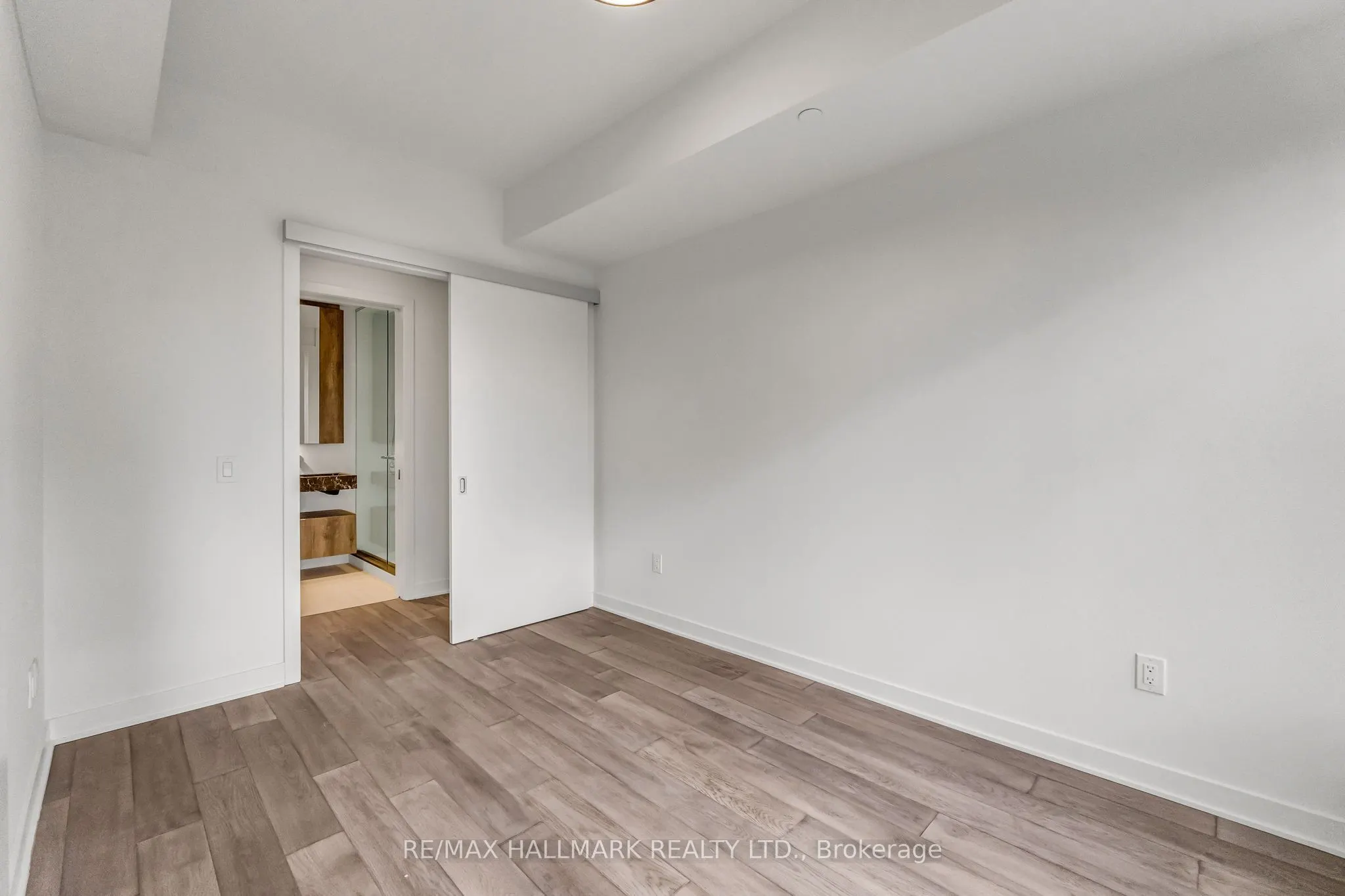 11 Yorkville Avenue, #1812