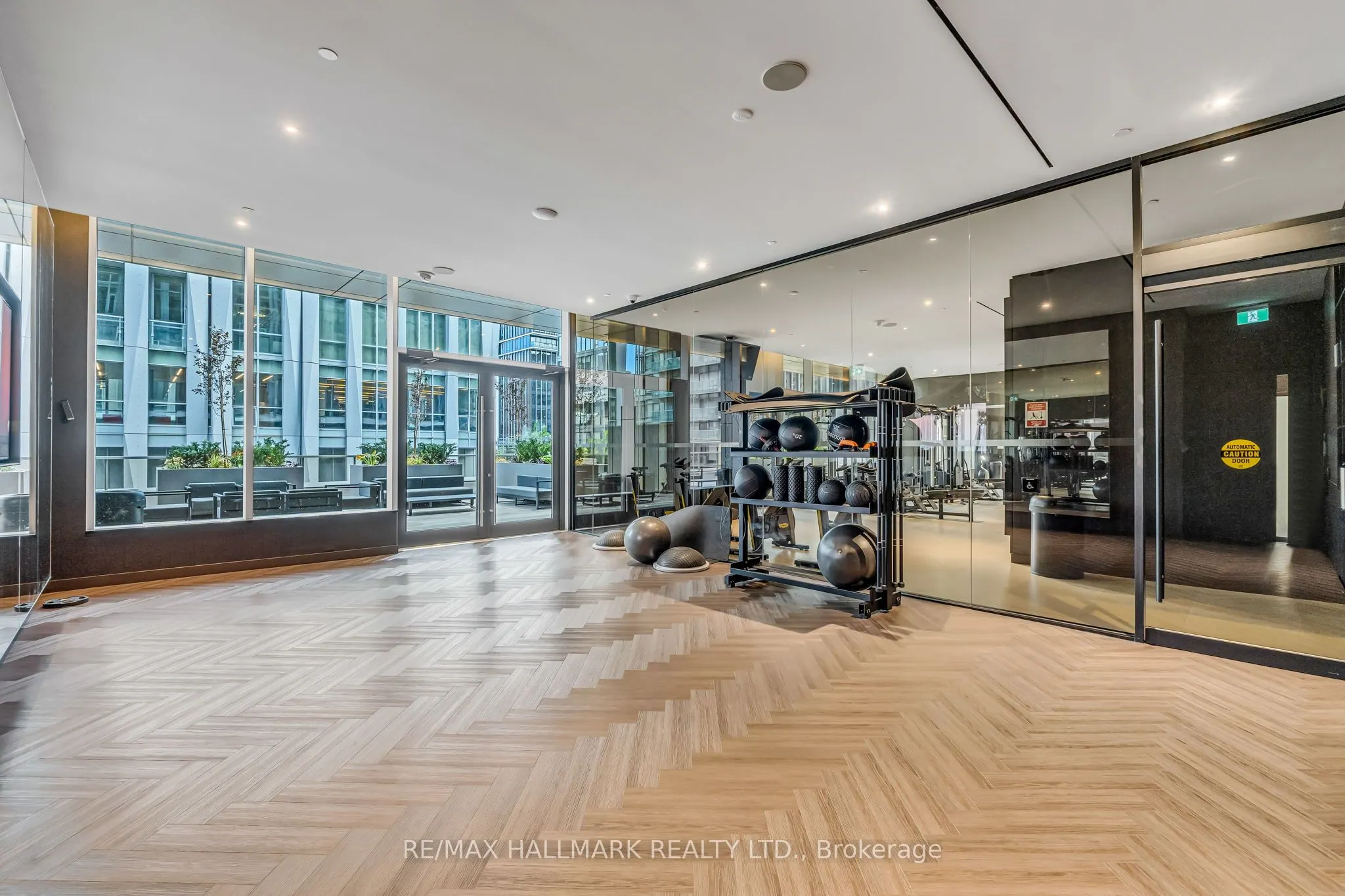 11 Yorkville Avenue, #1812