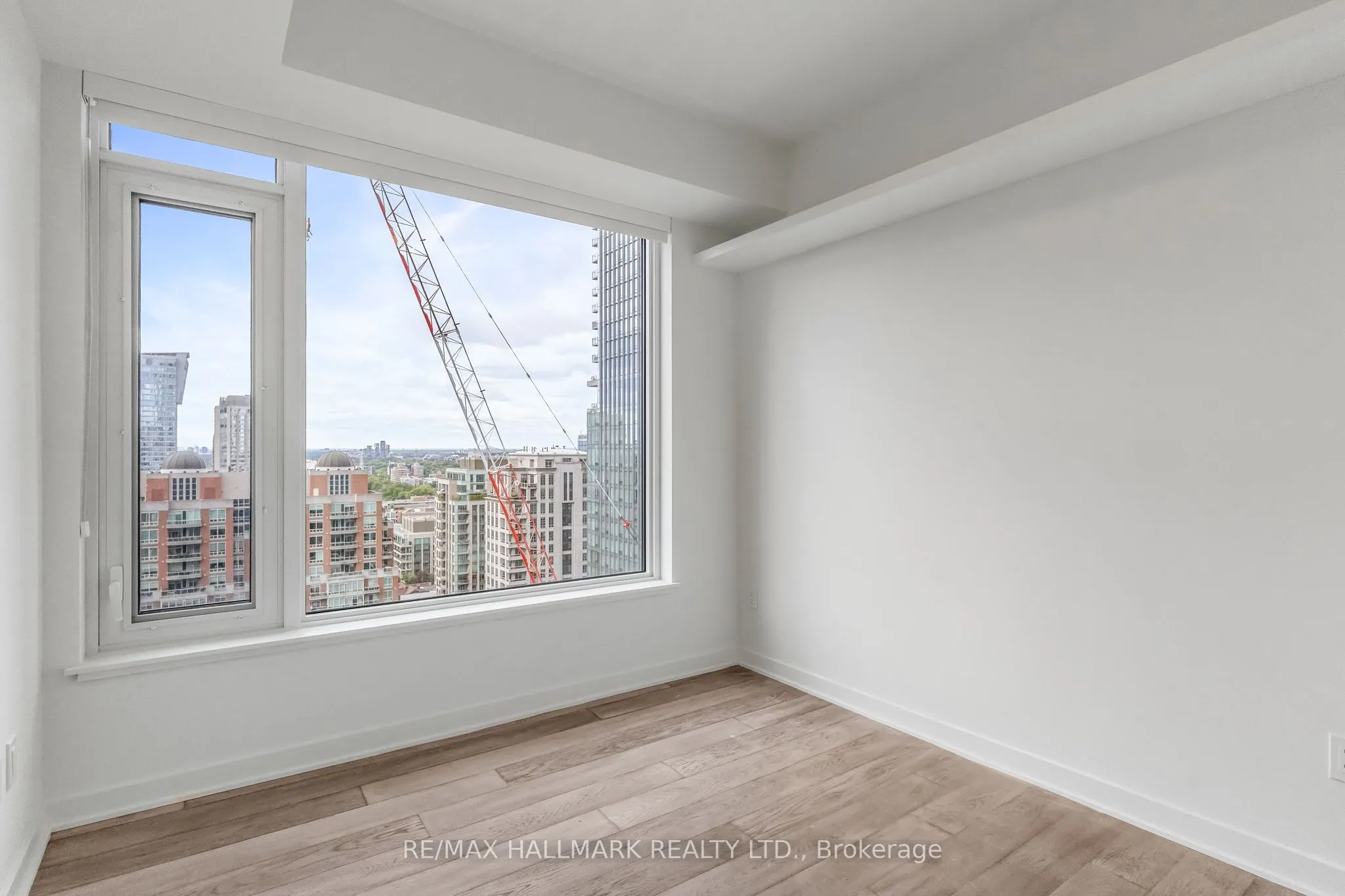 11 Yorkville Avenue, #1812