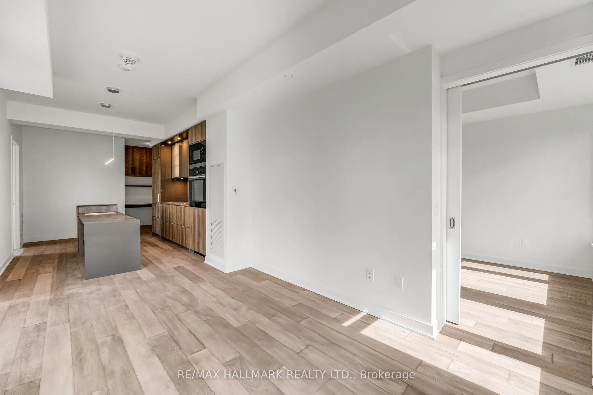 11 Yorkville Avenue, #1812