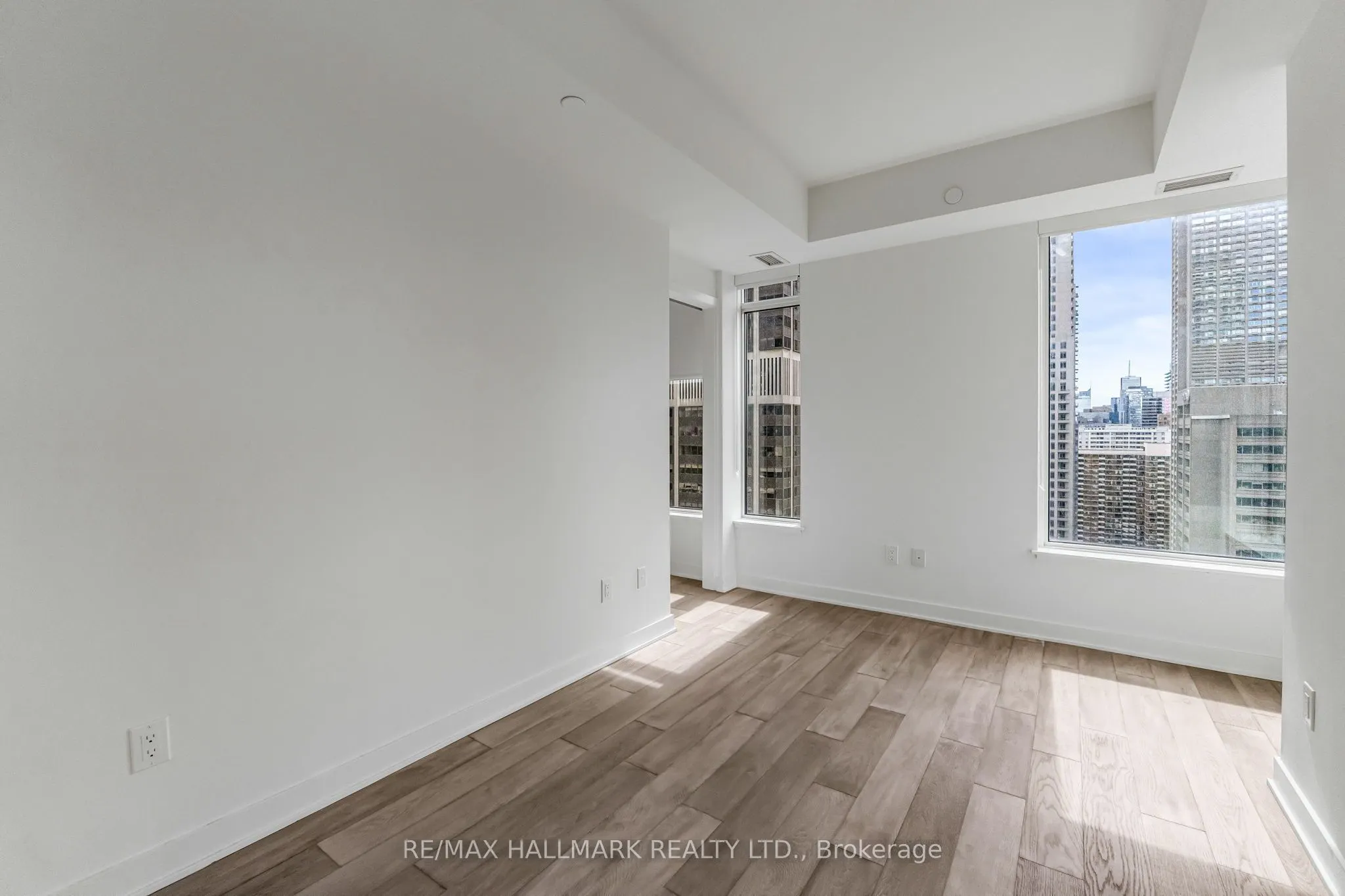 11 Yorkville Avenue, #1812
