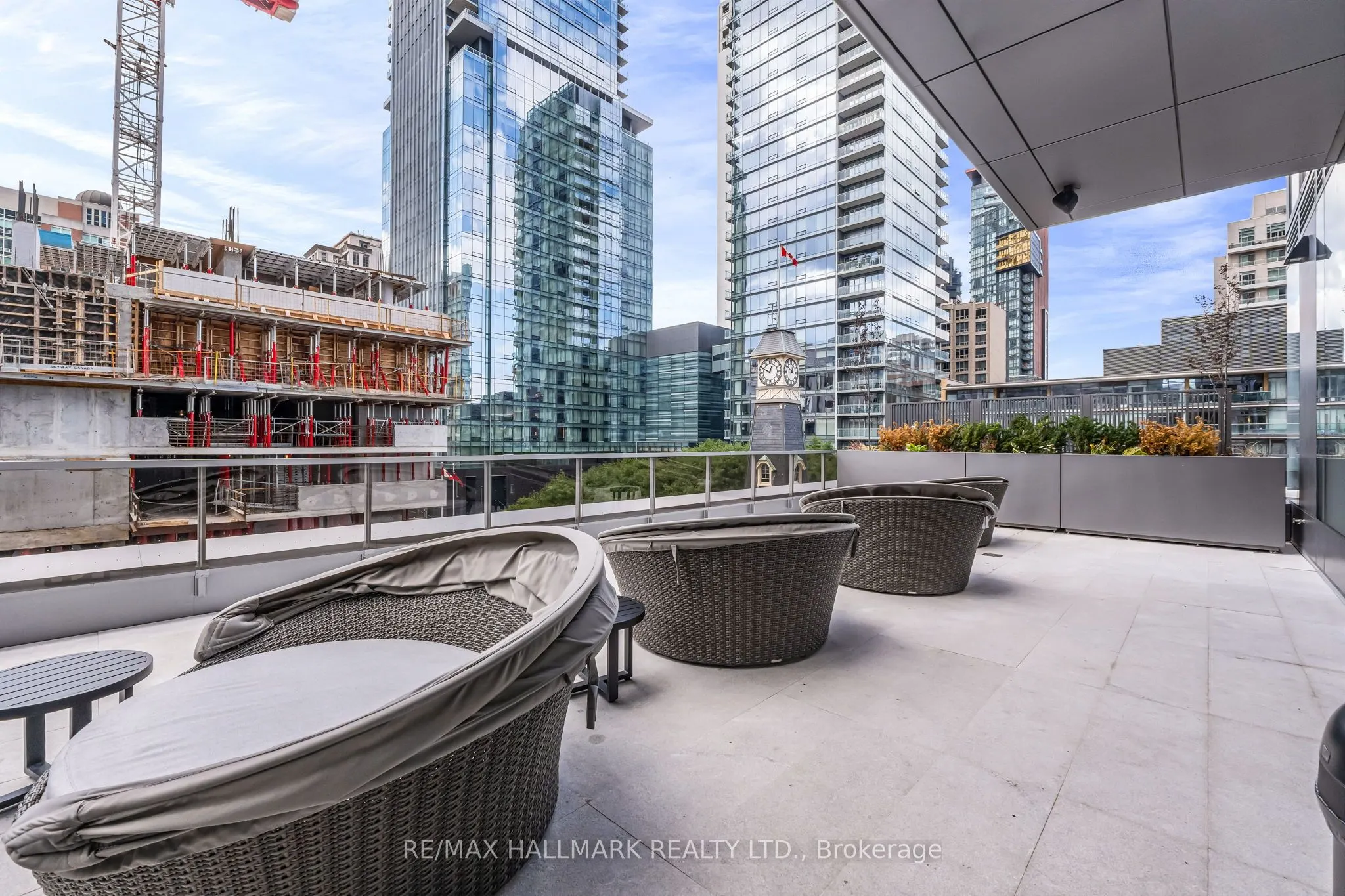 11 Yorkville Avenue, #1812