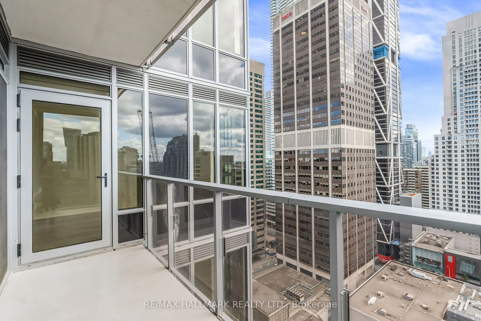11 Yorkville Avenue, #1812