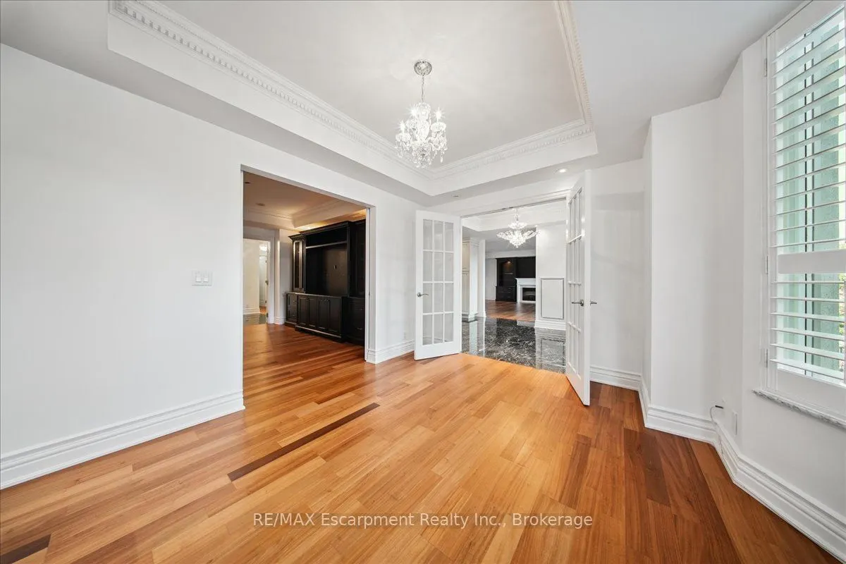 68 Yorkville Avenue, #304