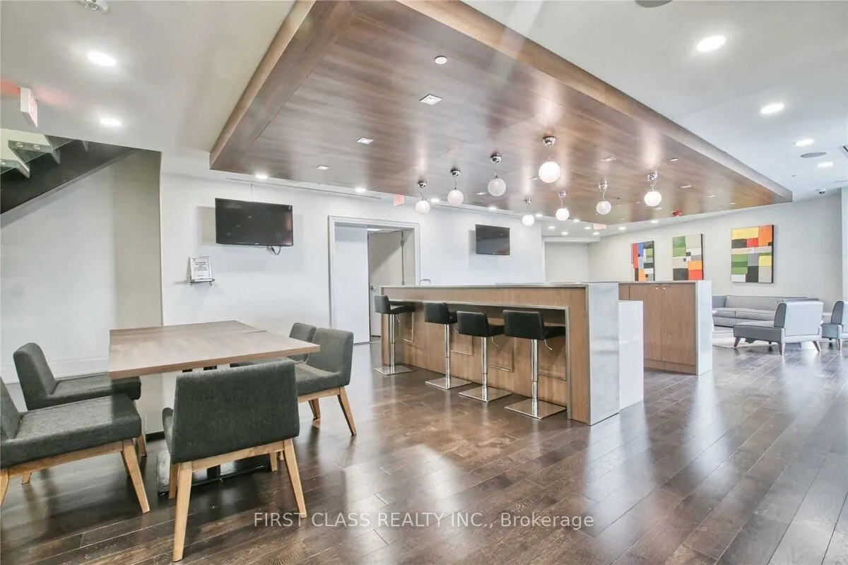 20 Bruyeres Mews, #2308