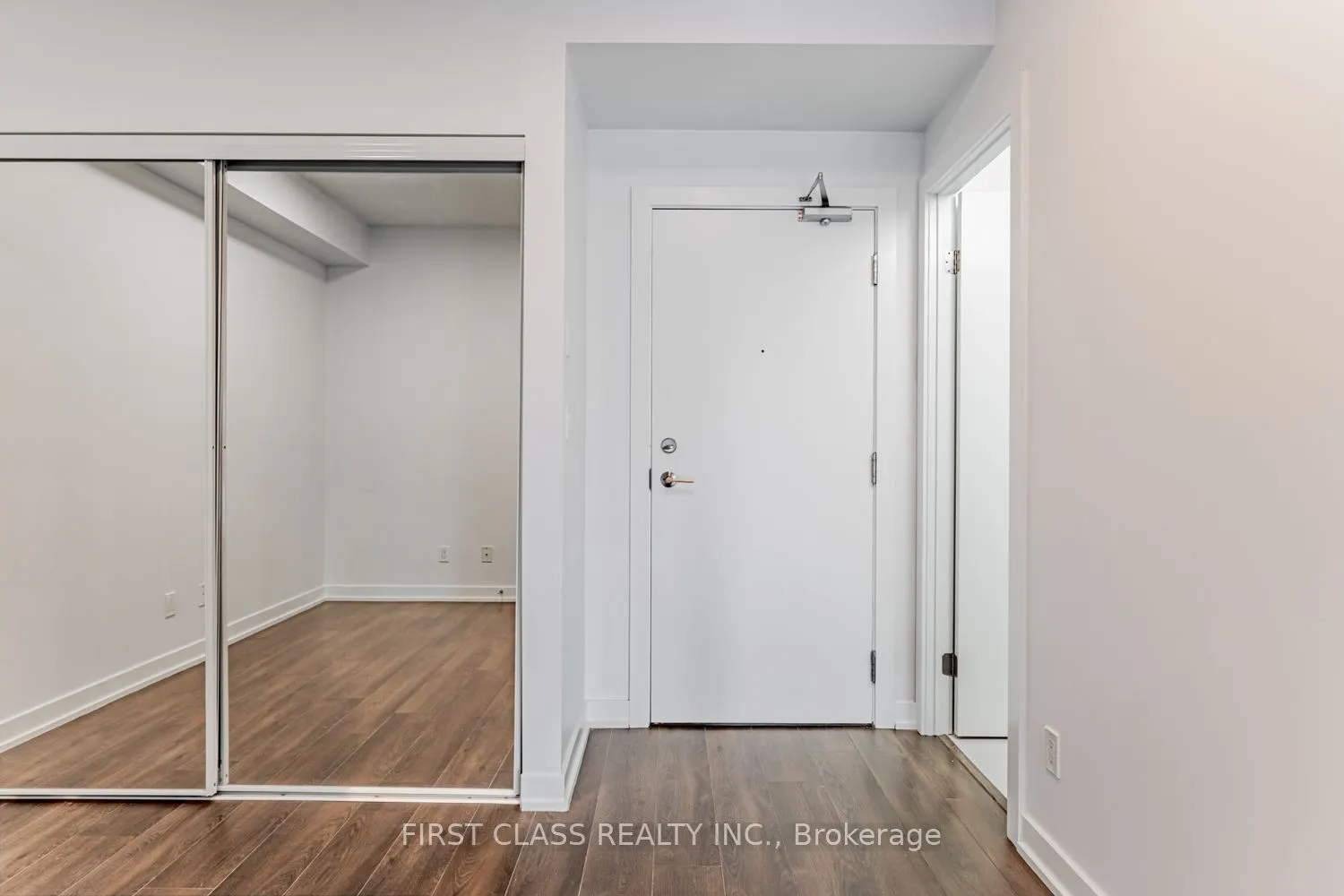 20 Bruyeres Mews, #2308
