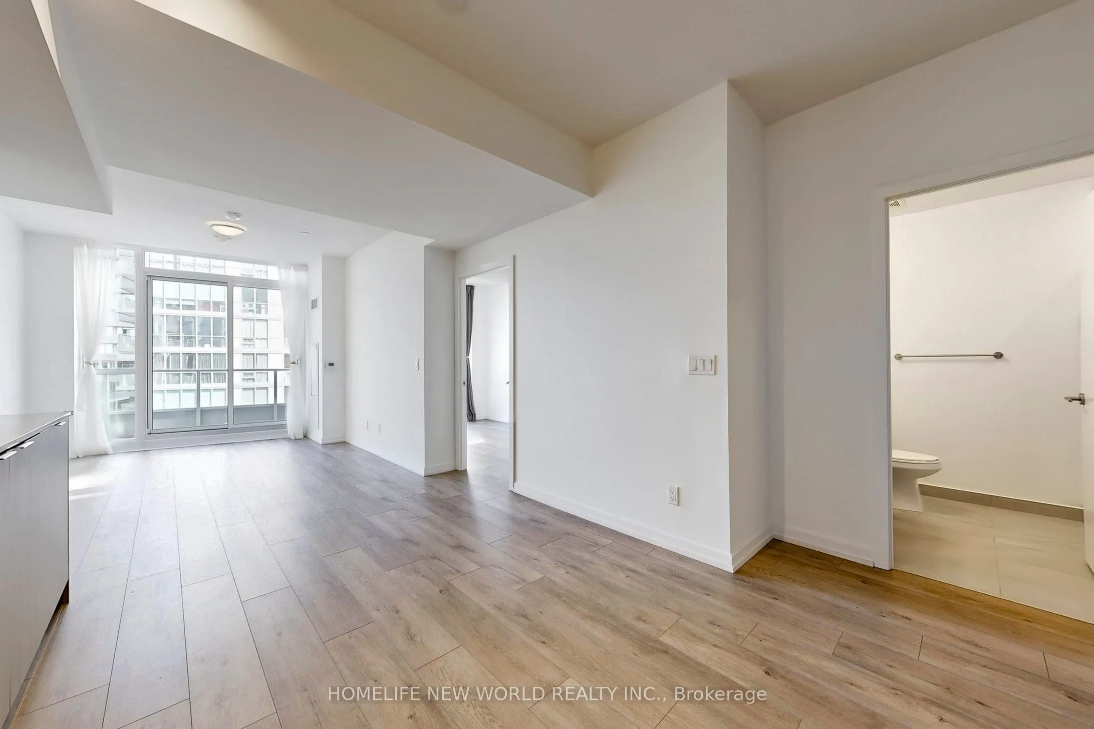 38 Forest Manor Road, #501