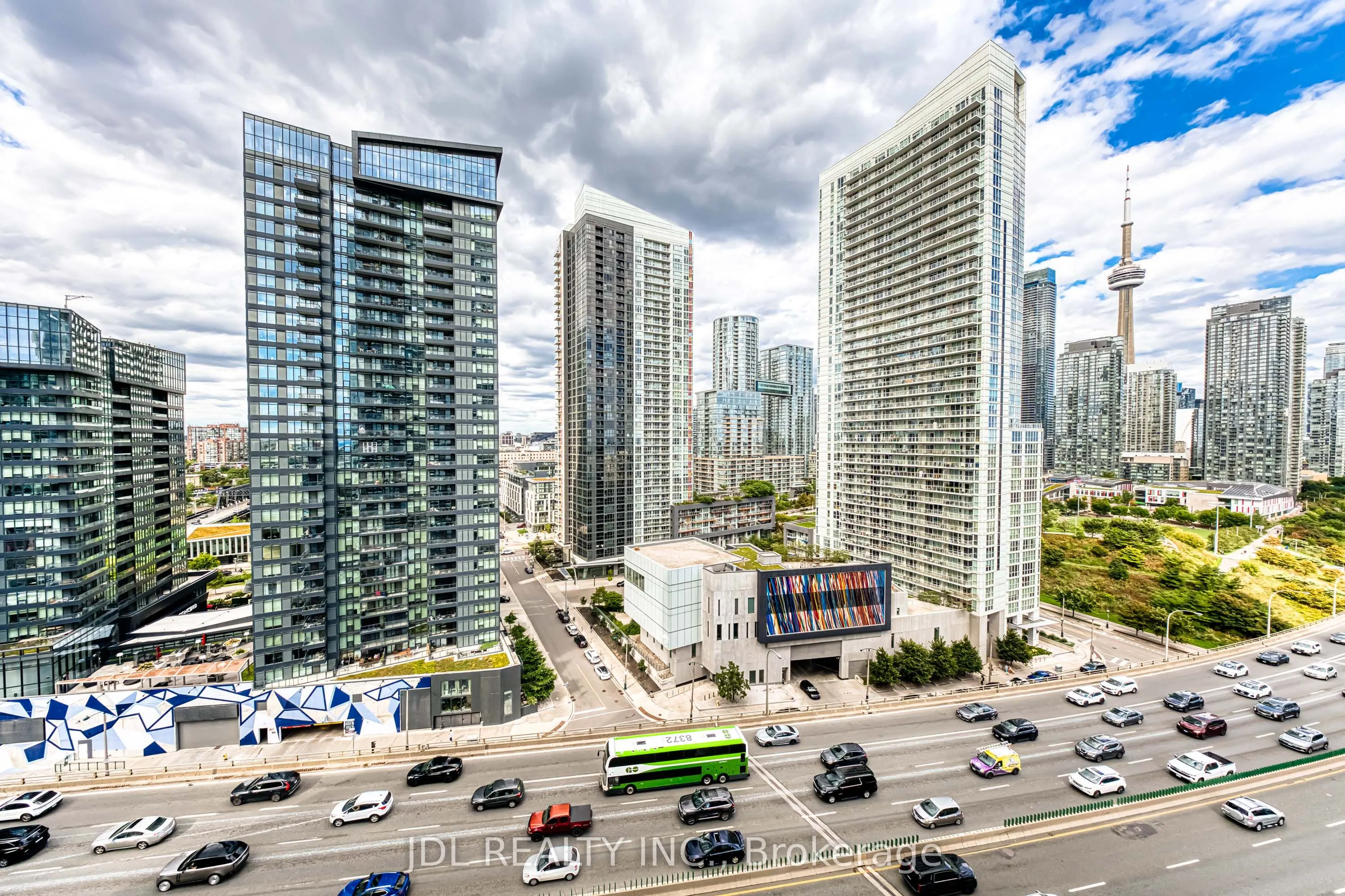 17 Bathurst Street, #1908