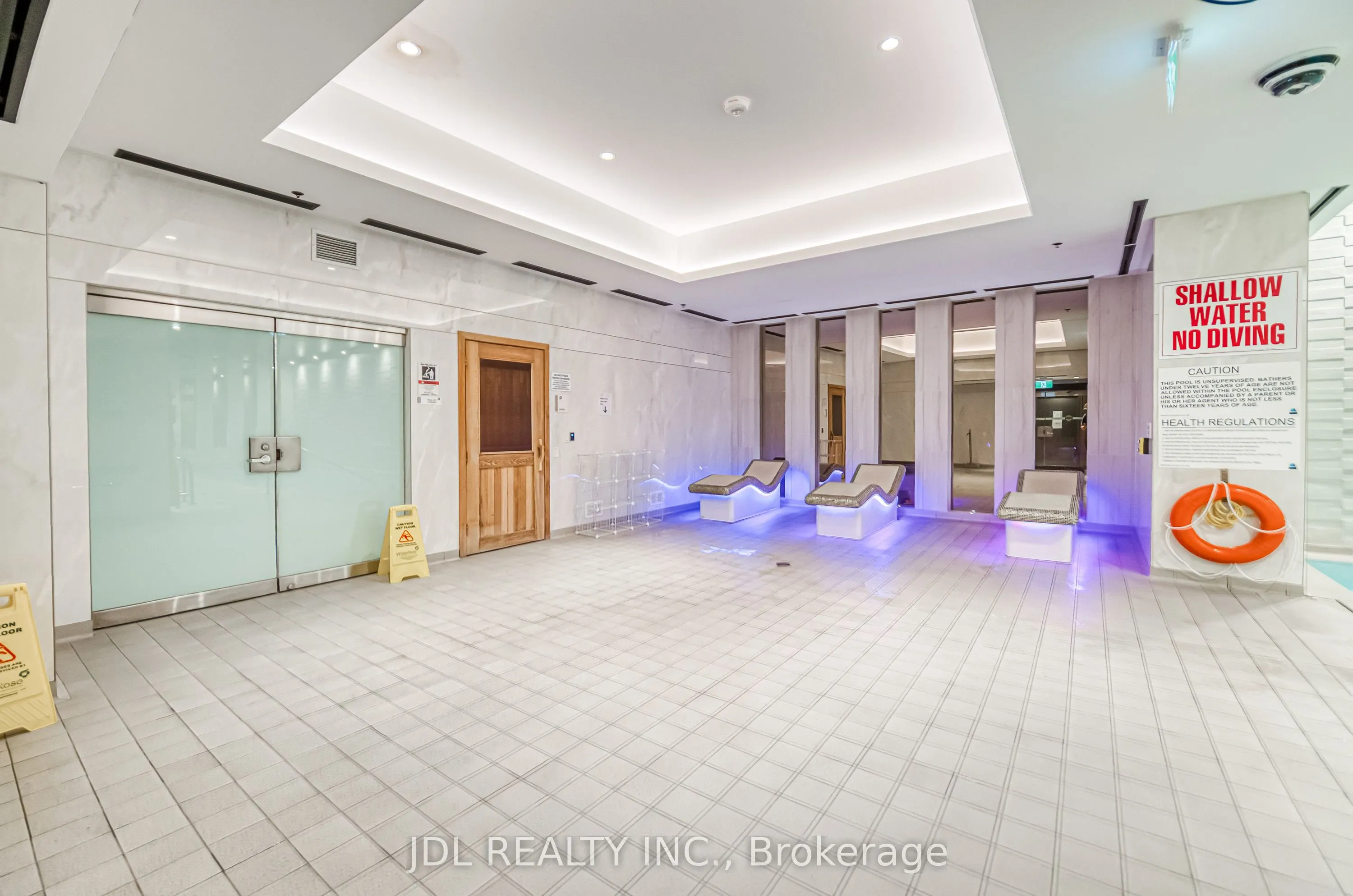 17 Bathurst Street, #1908