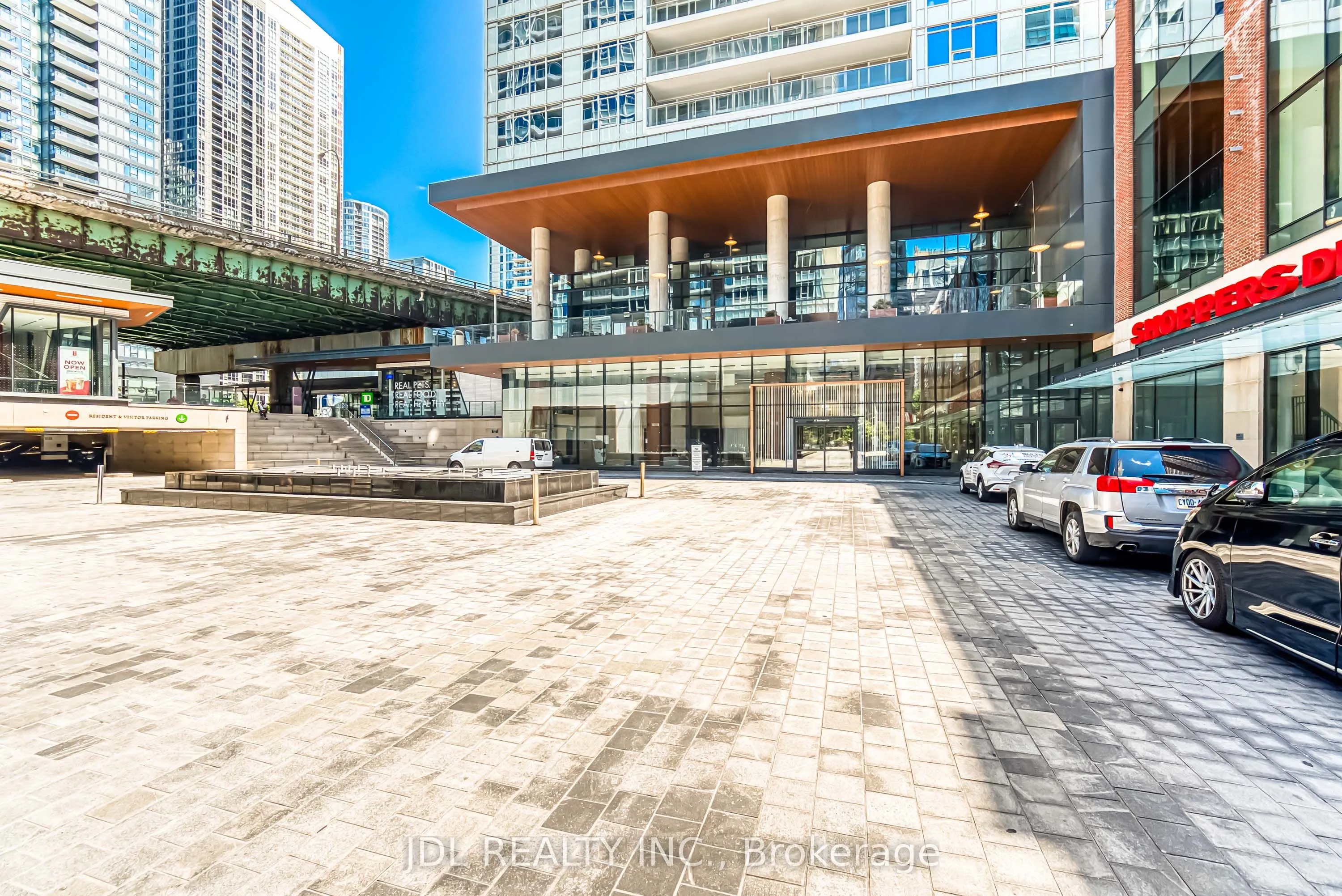 17 Bathurst Street, #1908
