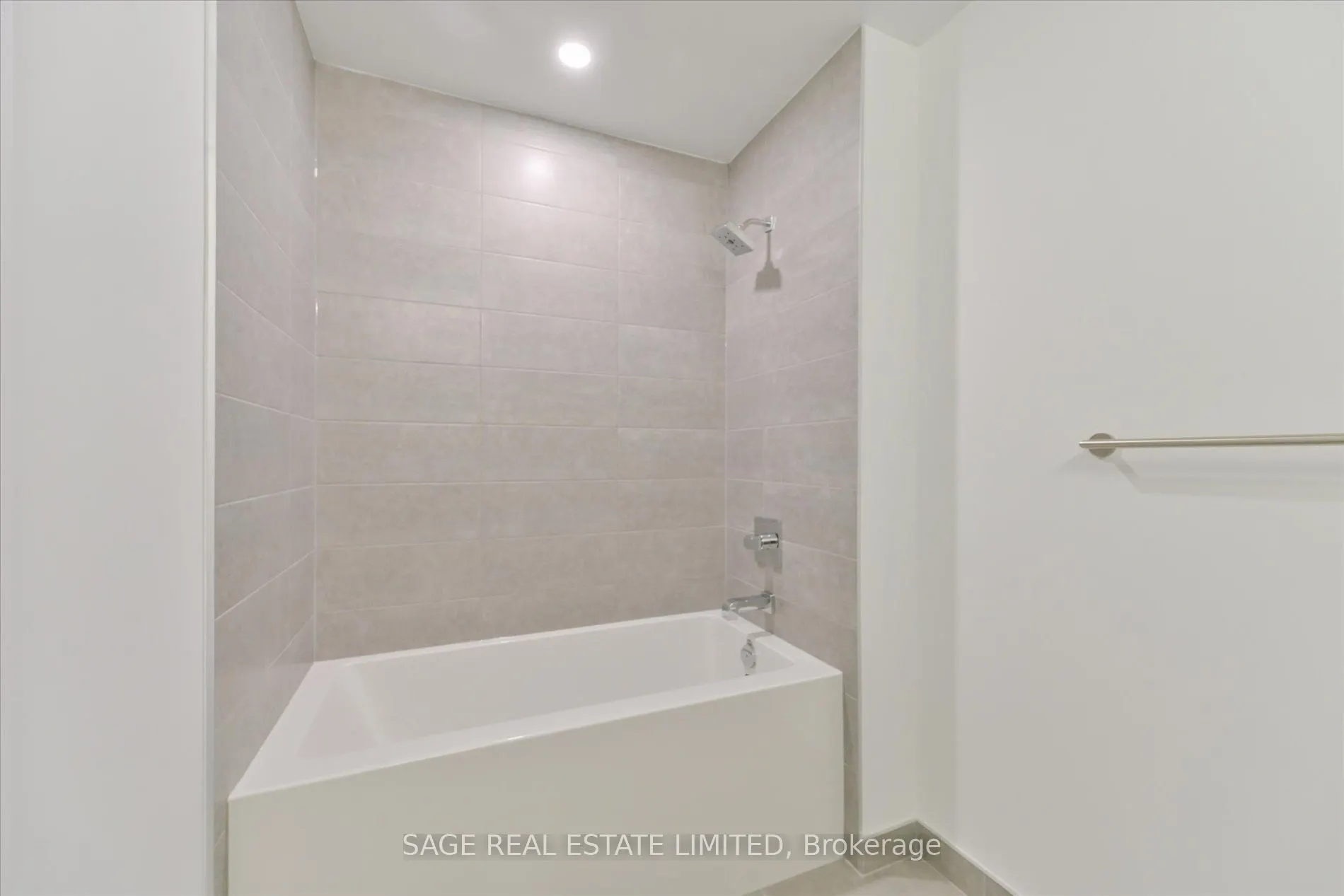 15 Richardson Street, #723